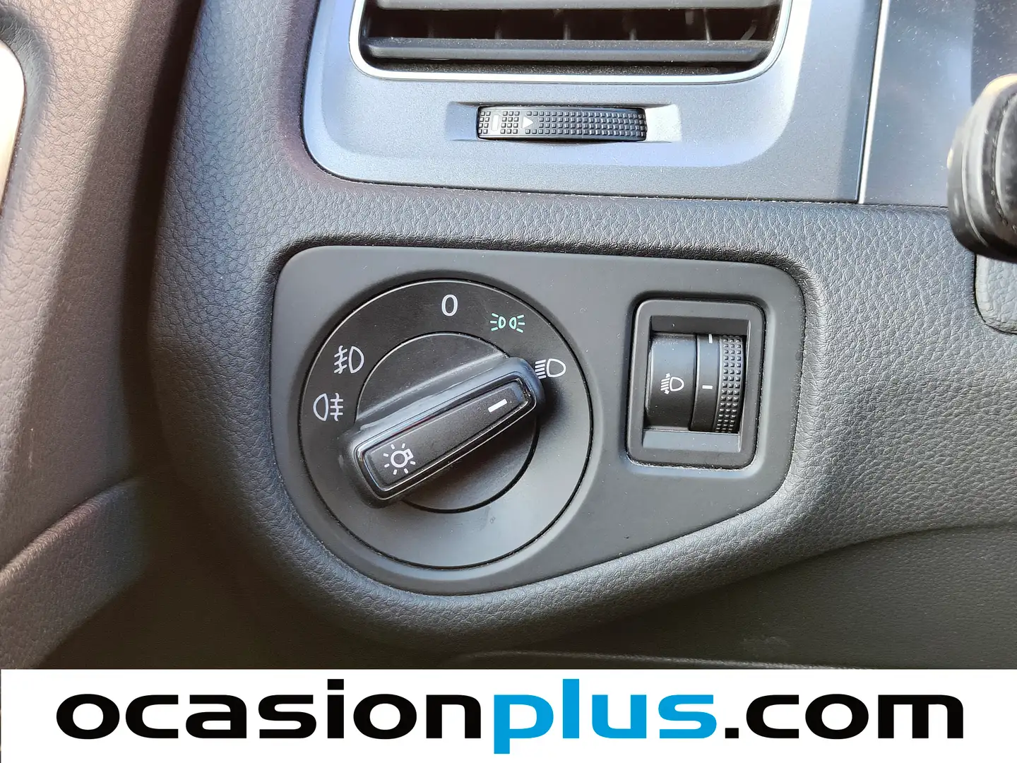 Foto Volkswagen Golf Volkswagen Golf Special Edition 1.2 TSI BMT (110 CV)