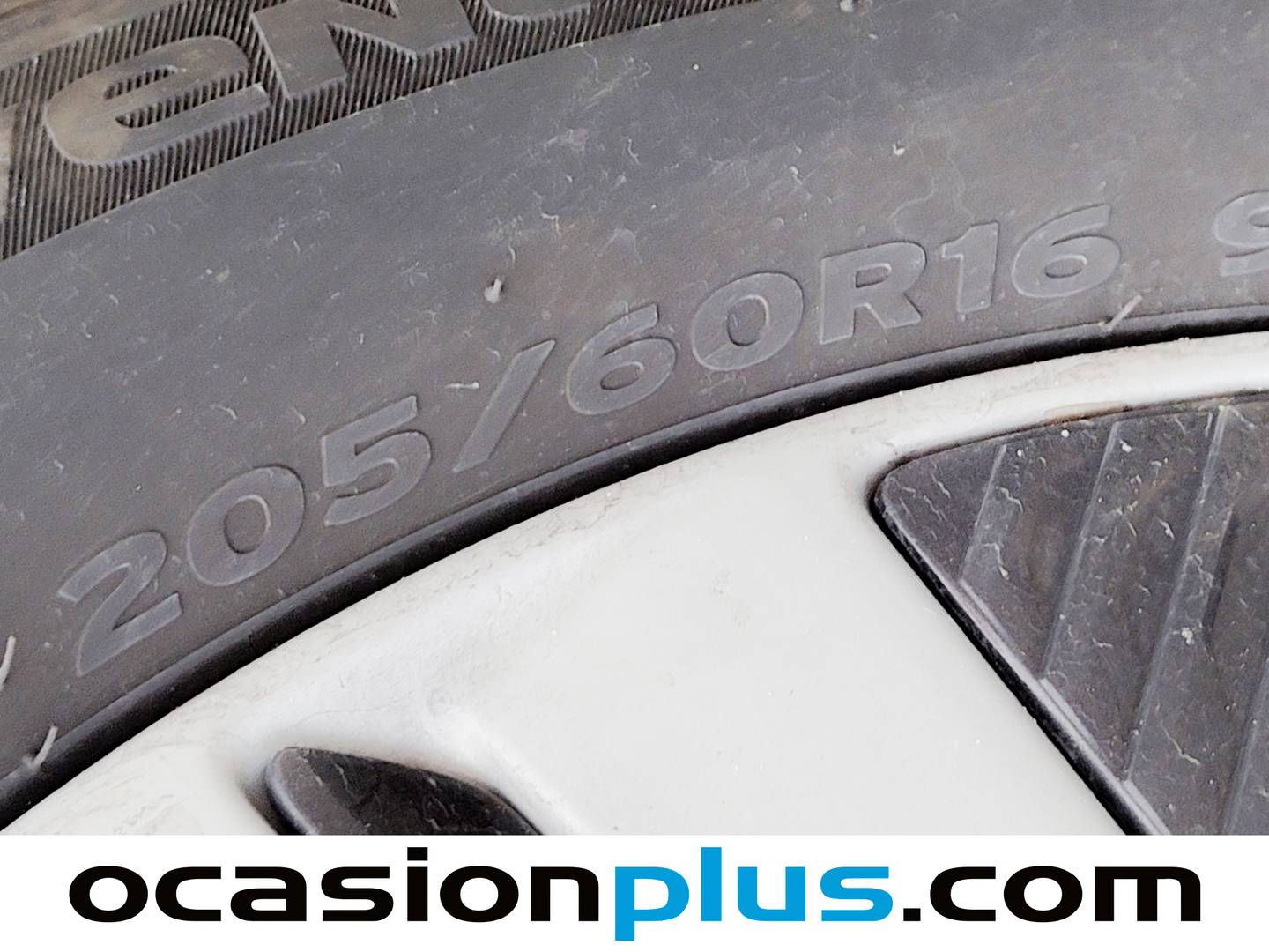 Foto KIA Niro Kia Niro 1.6 GDi PHEV Híbrido Emotion (141 CV)