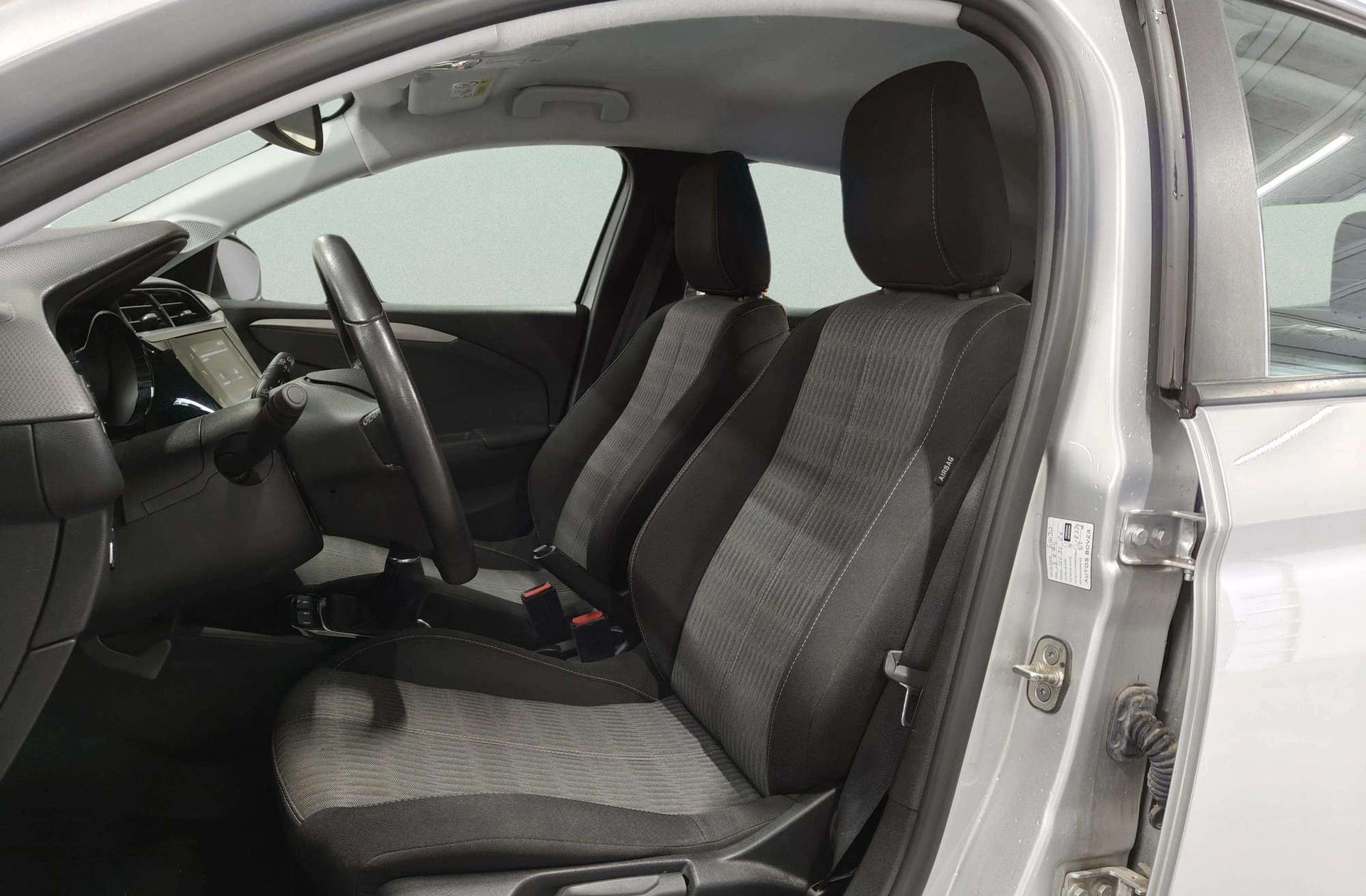 Opel Corsa 1.2 XEL Edition - foto 12