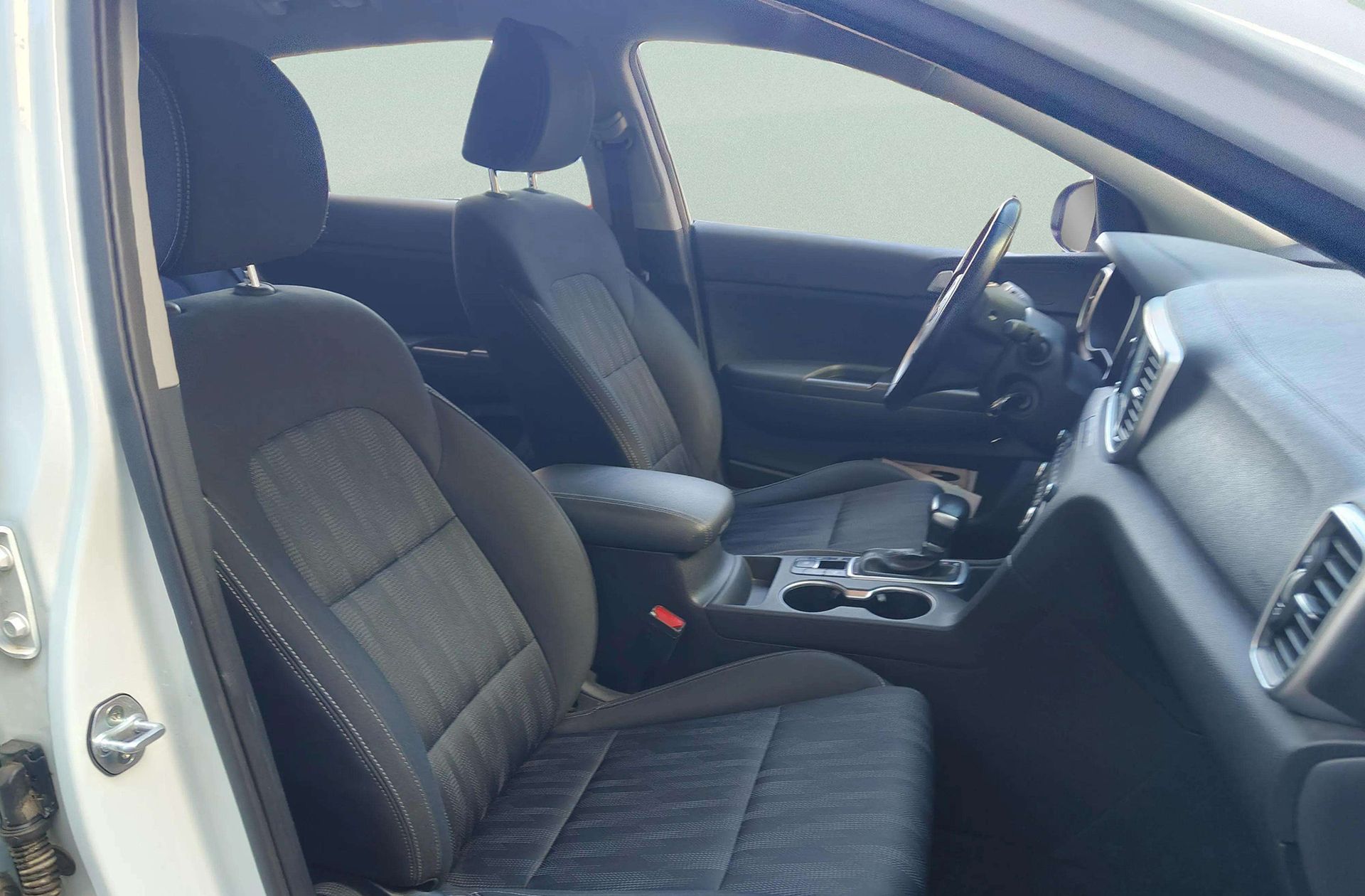 Kia Sportage 1.6 CRDi Business 4x2 DCT - foto 18