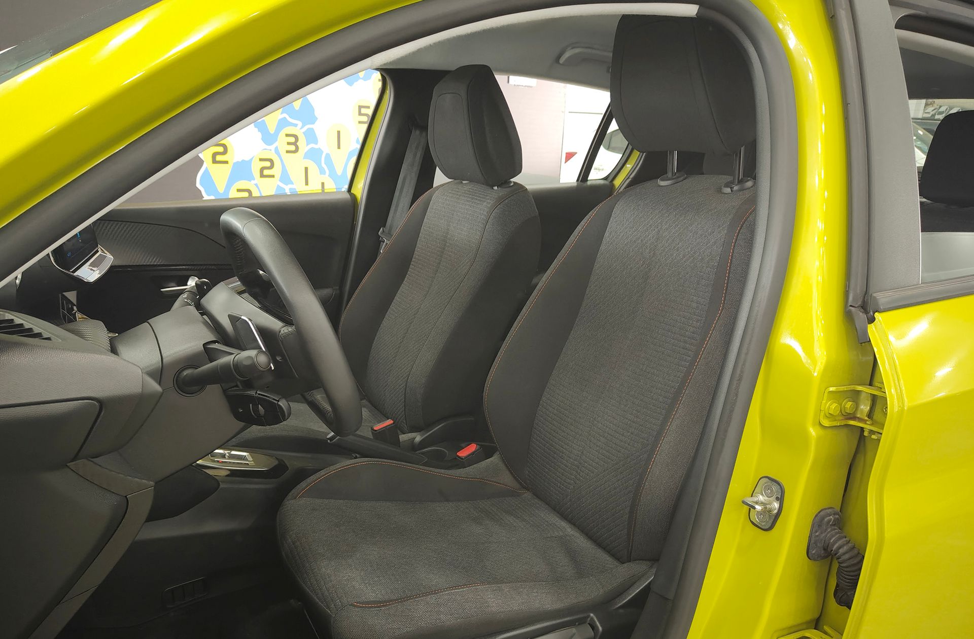 Peugeot 208 Style Hybrid 110 eDCS6 - foto 11