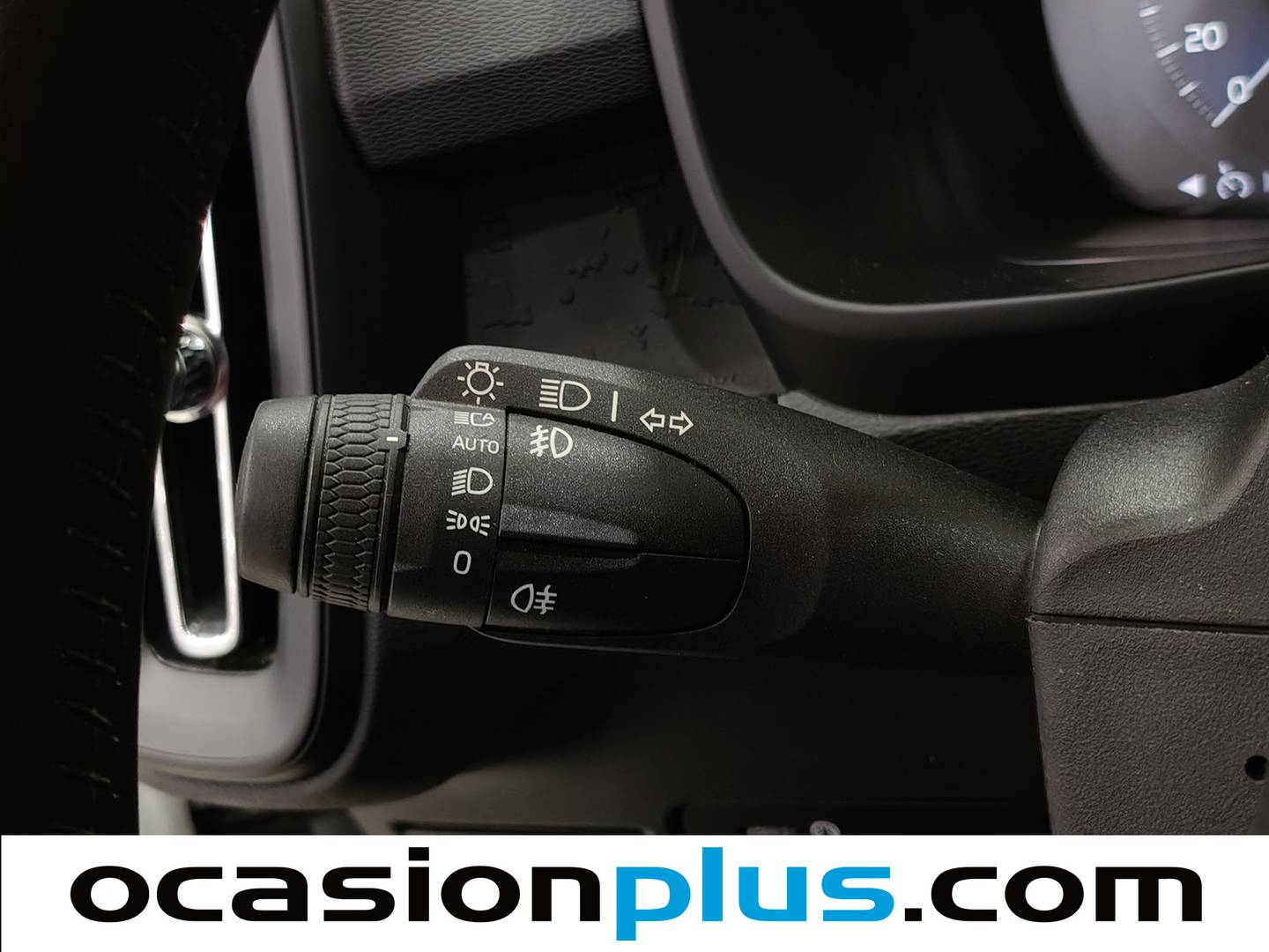 Foto Volvo XC40 Volvo XC40 T3 Momentum Core (163 CV)