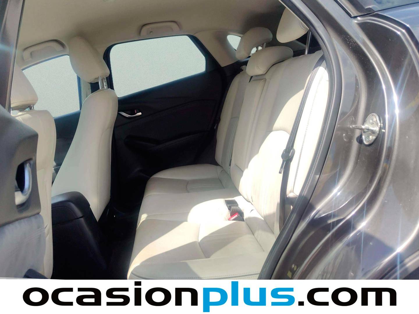 Foto asientos traseros Mazda CX-3 Mazda CX-3 2.0 G Zenith White 2WD AT  (121 CV)