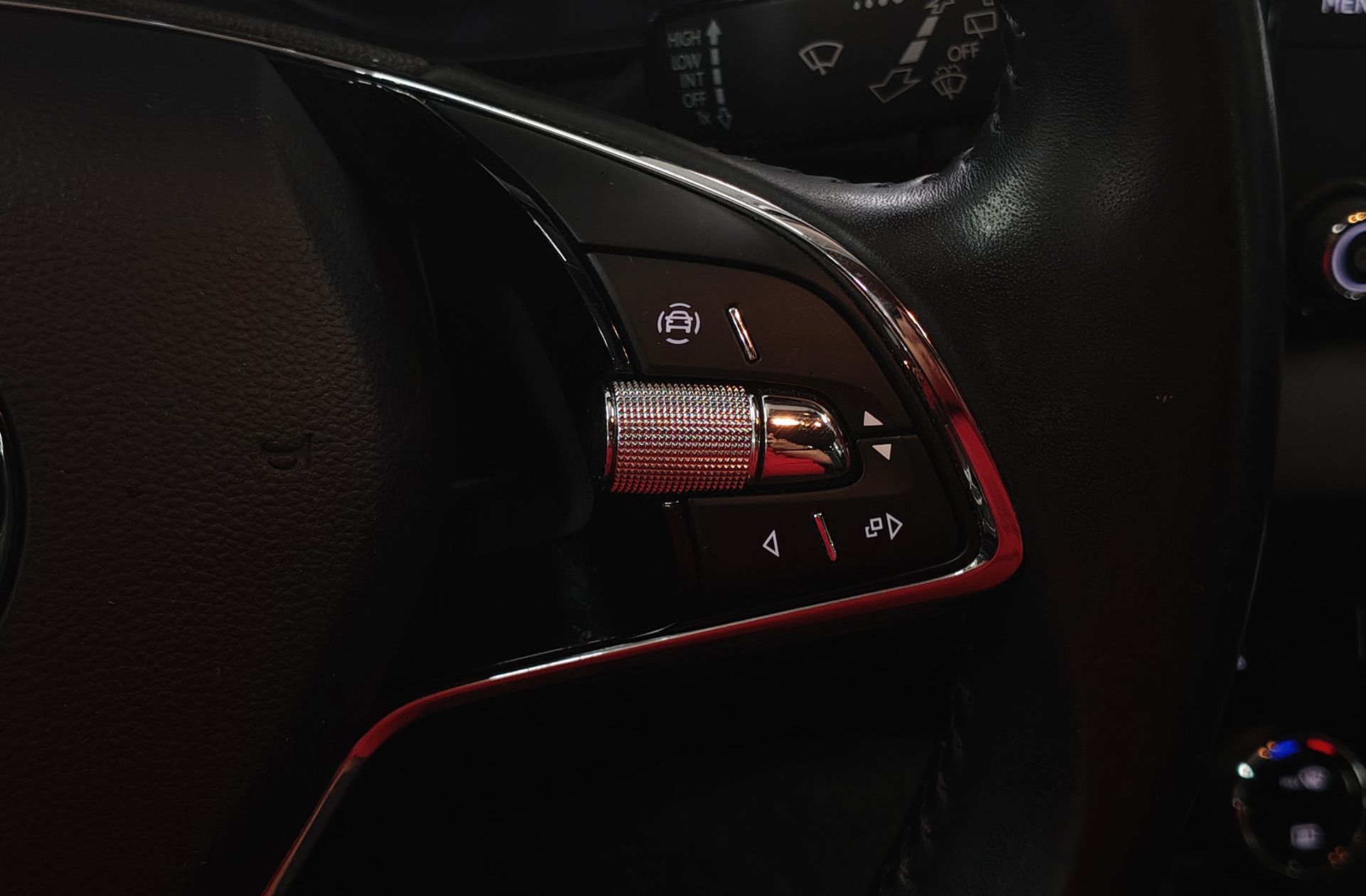 Škoda Karoq 1.0 TSI Active - foto 25