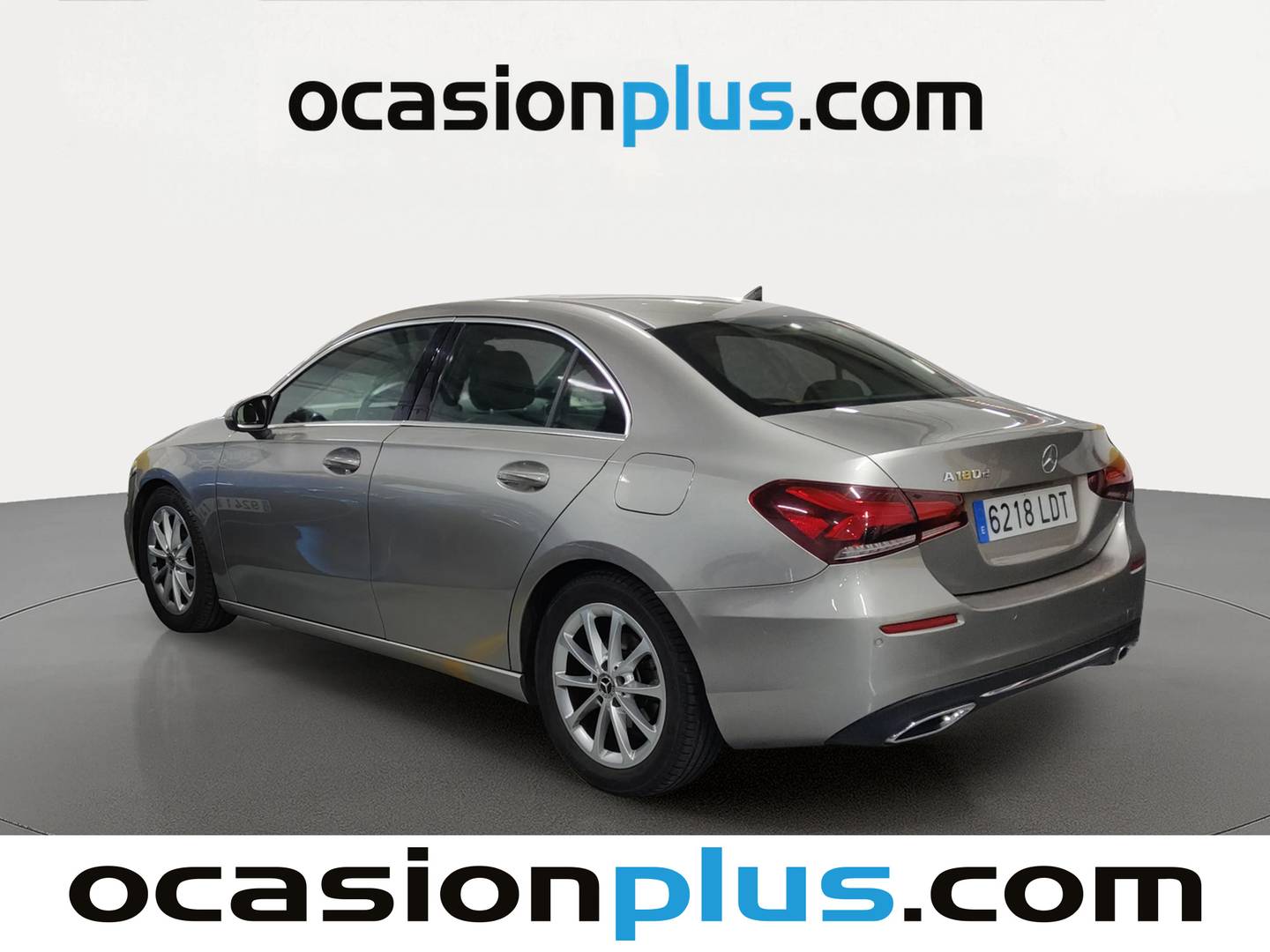 Foto trasera Mercedes Clase A Mercedes-Benz Clase A 180 d Sedán (116 CV) izquierda