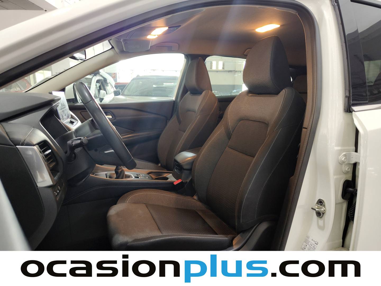 Foto asientos delanteros Nissan QASHQAI Nissan Qashqai DIG-T 140 mHEV N-Connecta 4x2 (140 CV)