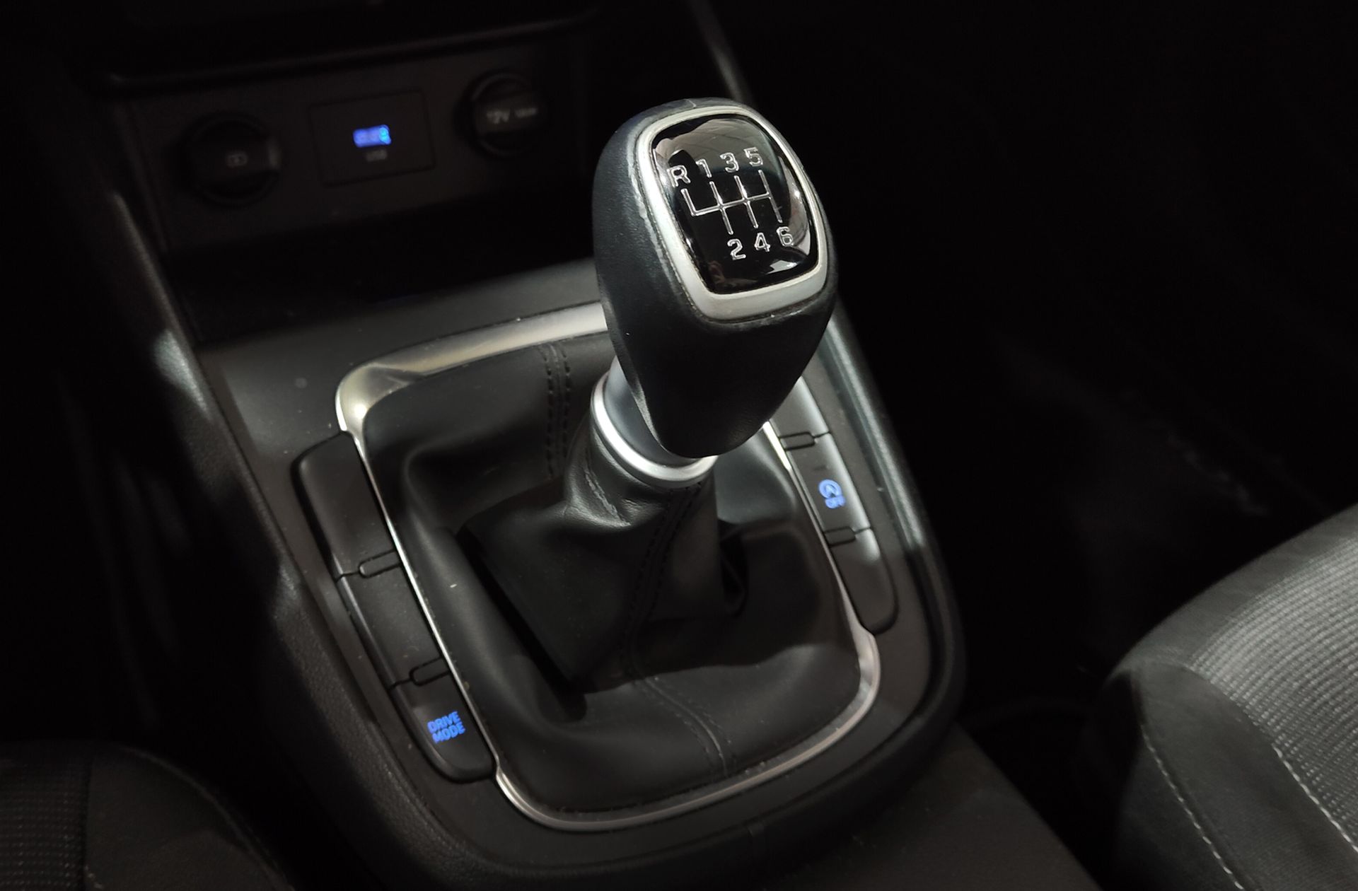 Hyundai Kona 1.0 T-GDi 48V Klass 4x2 - foto 5