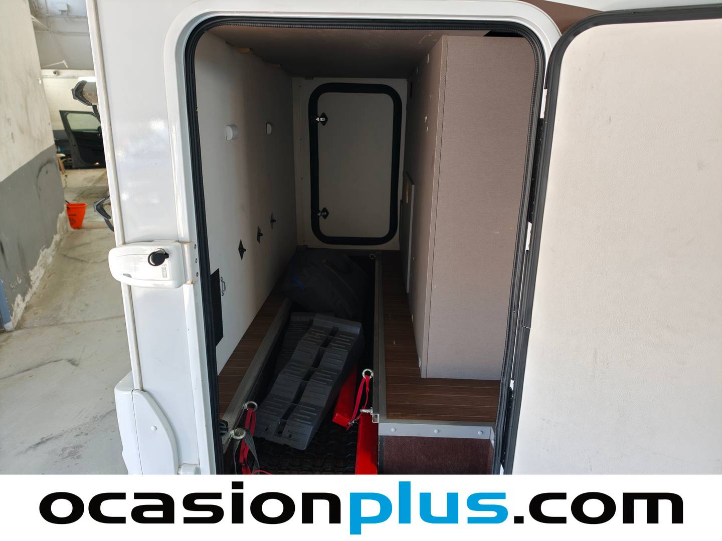 Etrusco V5900 Etrusco V5900 DB 2.3 (140CV) 4 Plazas km 0