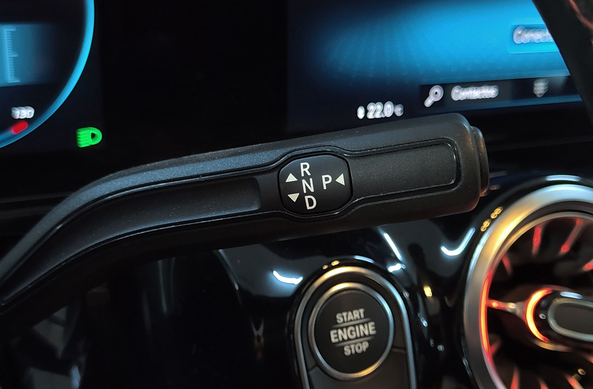 Mercedes-Benz GLA 220 d 4Matic Pack AMG - foto 6