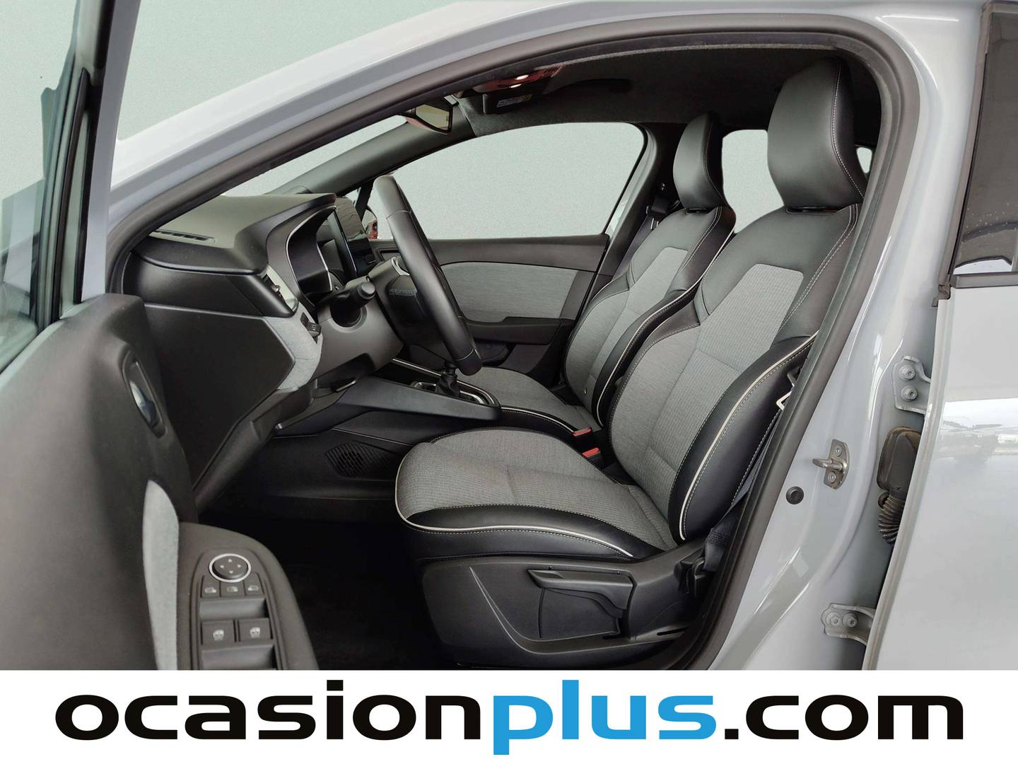 Foto asientos delanteros Renault Clio Renault Clio Techno TCe (90 CV)