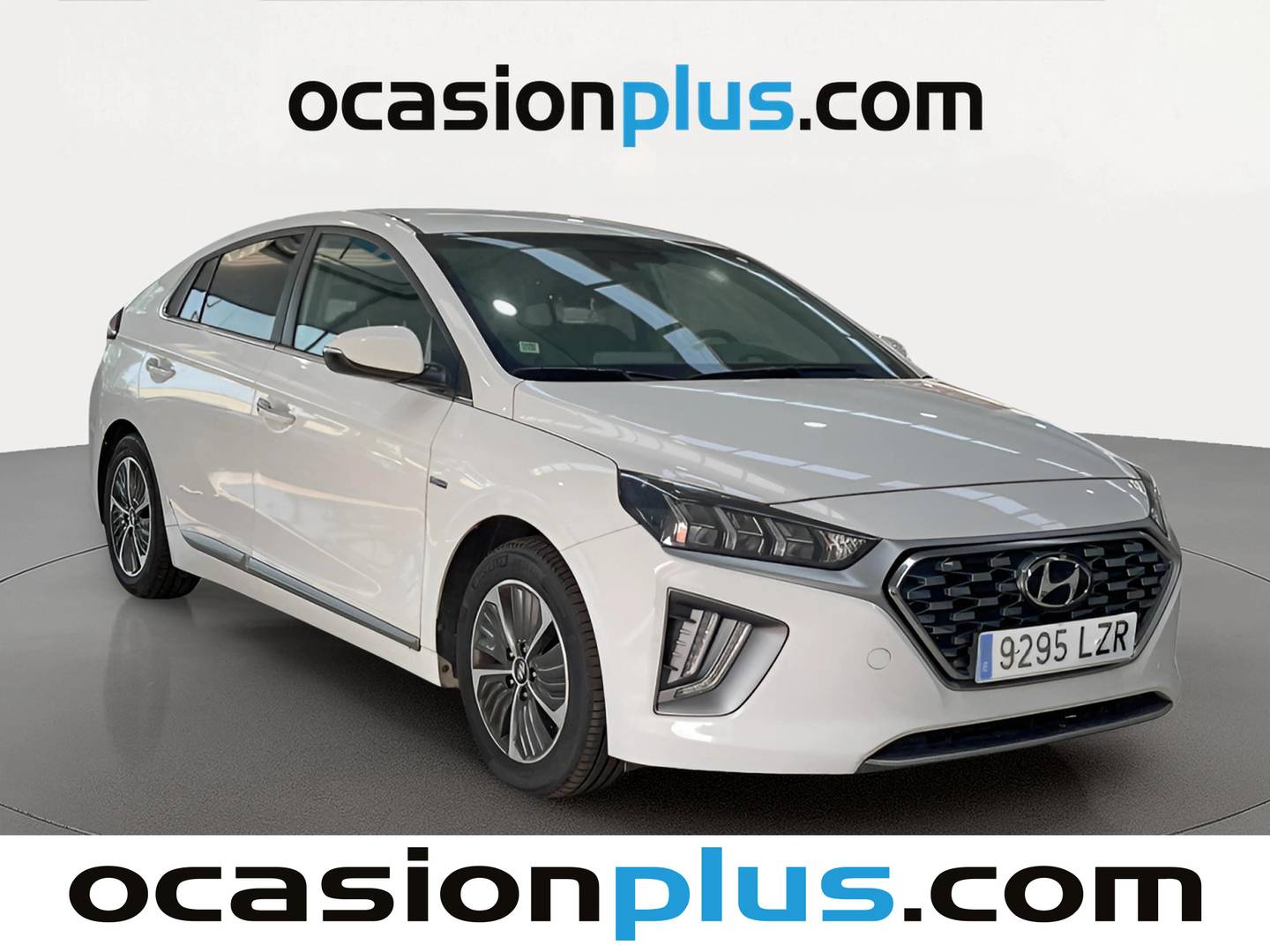 Foto delantera Hyundai IONIQ Hyundai Ioniq 1.6 GDI PHEV Klass DCT (141 CV) derecha