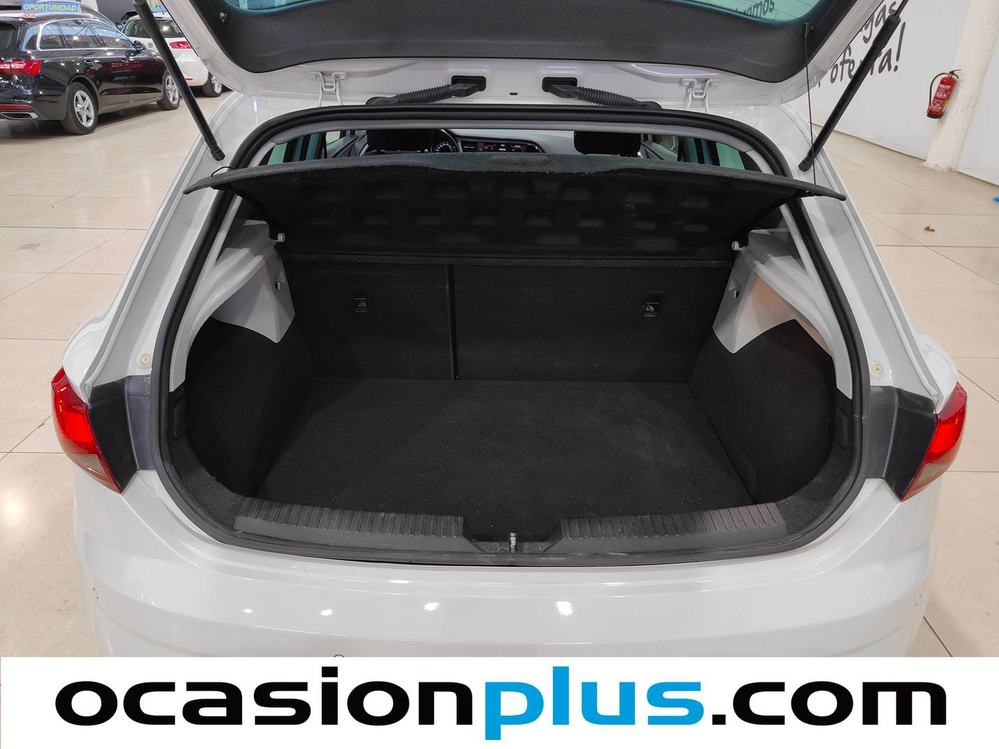 Fotos maletero Seat León Seat León 1.5 TGI GNC S&S Style Visio Edition (130 CV)