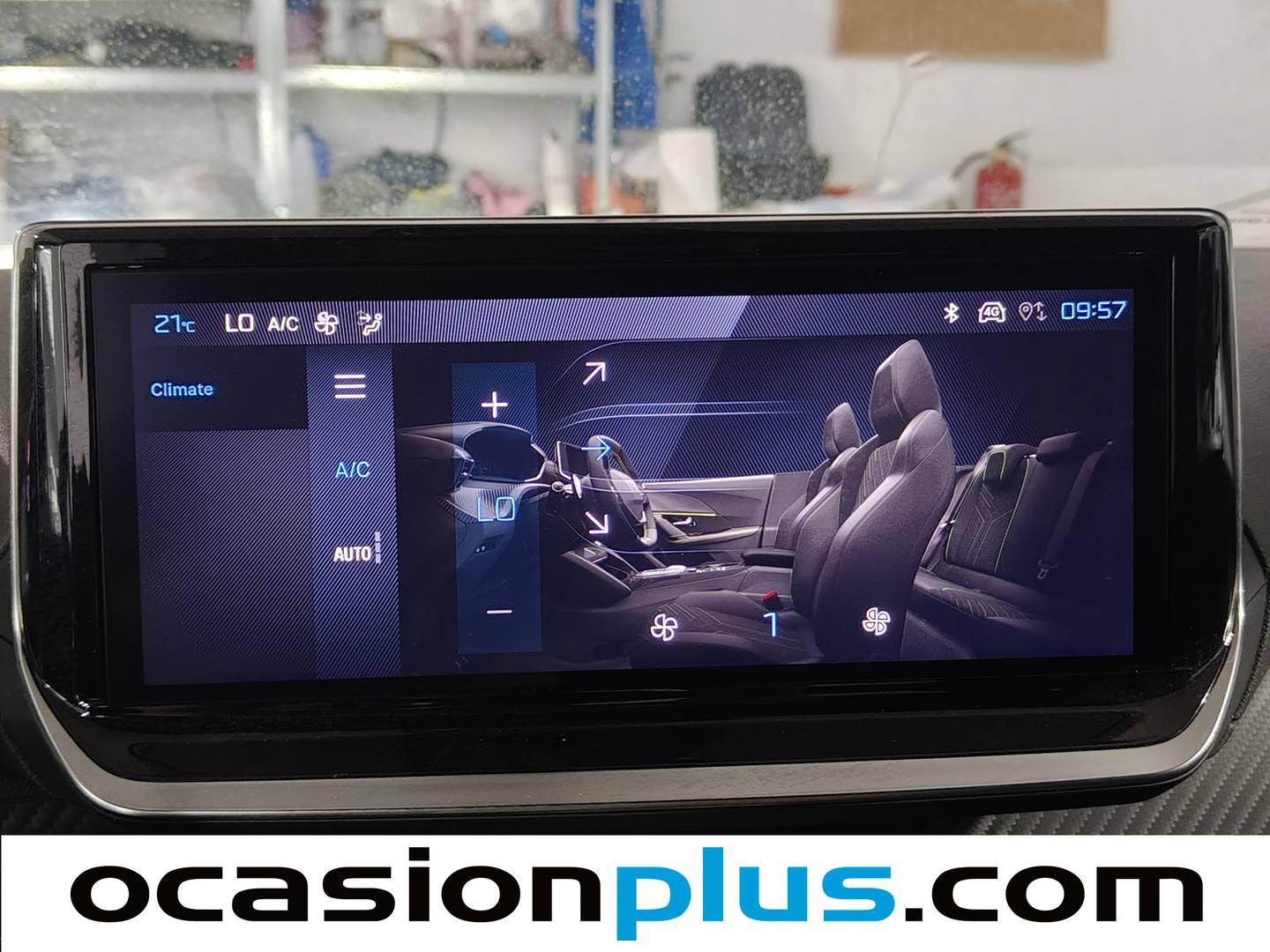 Foto Peugeot 2008 Peugeot 2008 PureTech 130 S&S Allure EAT8 (130 CV)