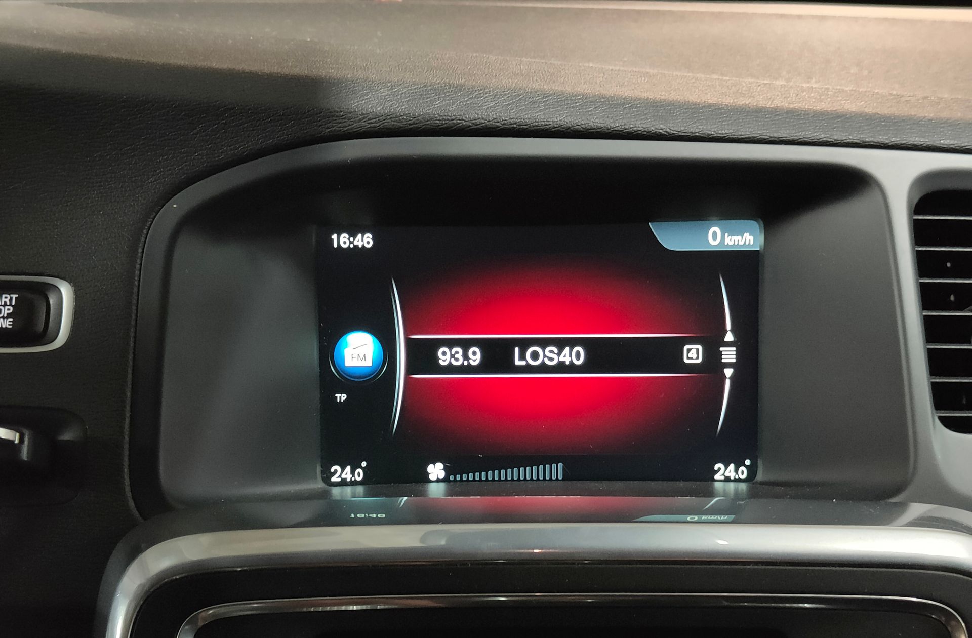 Volvo V60 D3 Momentum - foto 31