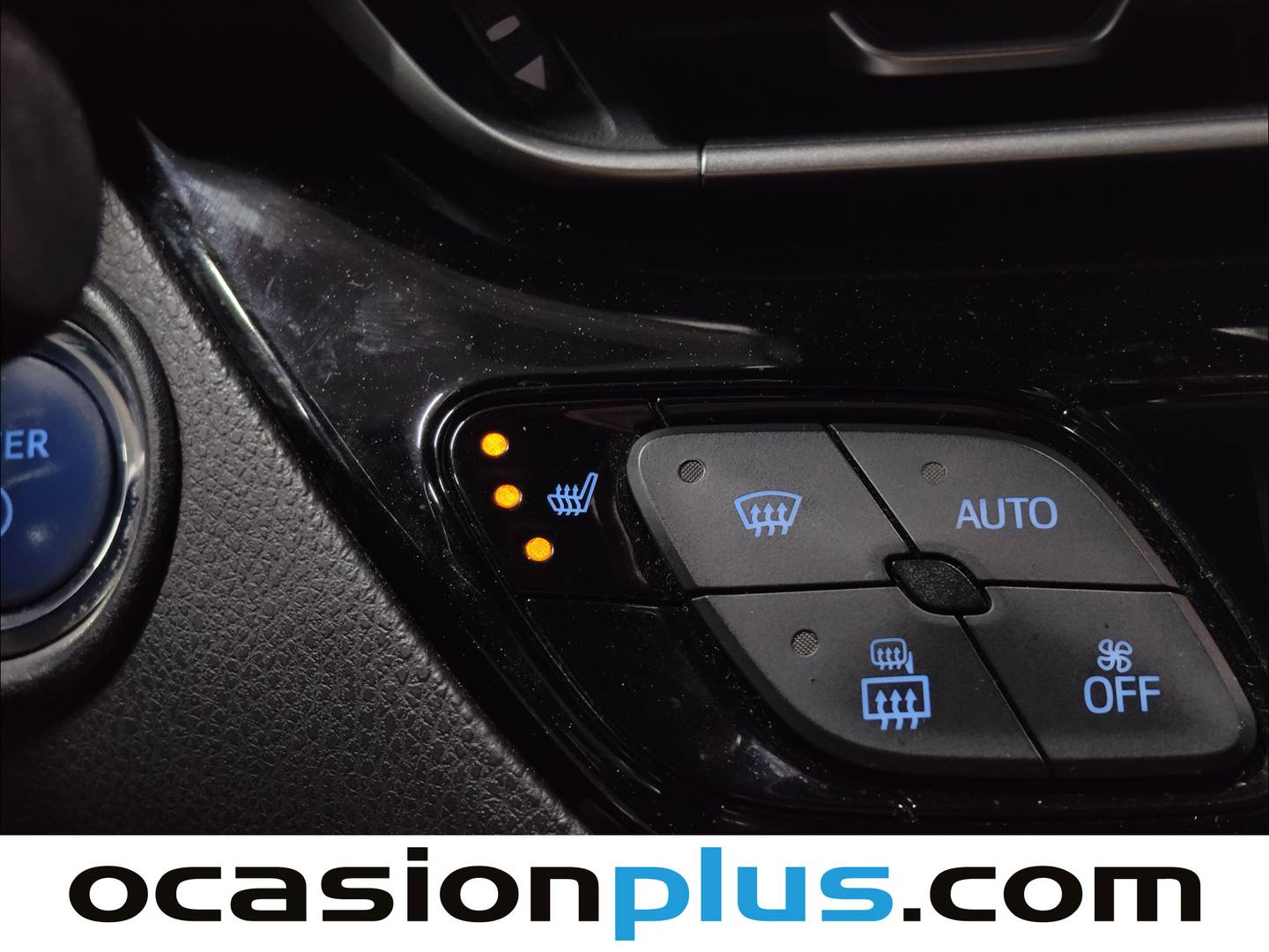 Extras y acabados del Toyota C-HR Toyota C-HR 1.8 125H Advance (122 CV)