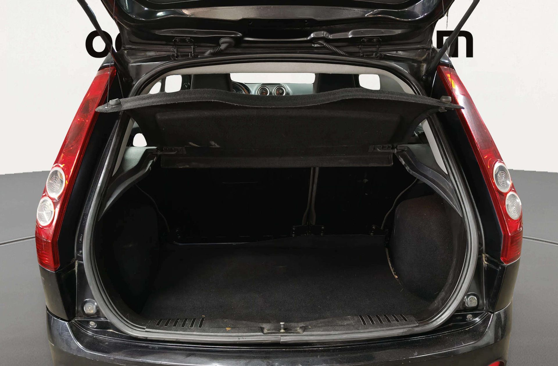 Ford Fiesta 1.6 TDCi Newport Coupé - foto 12
