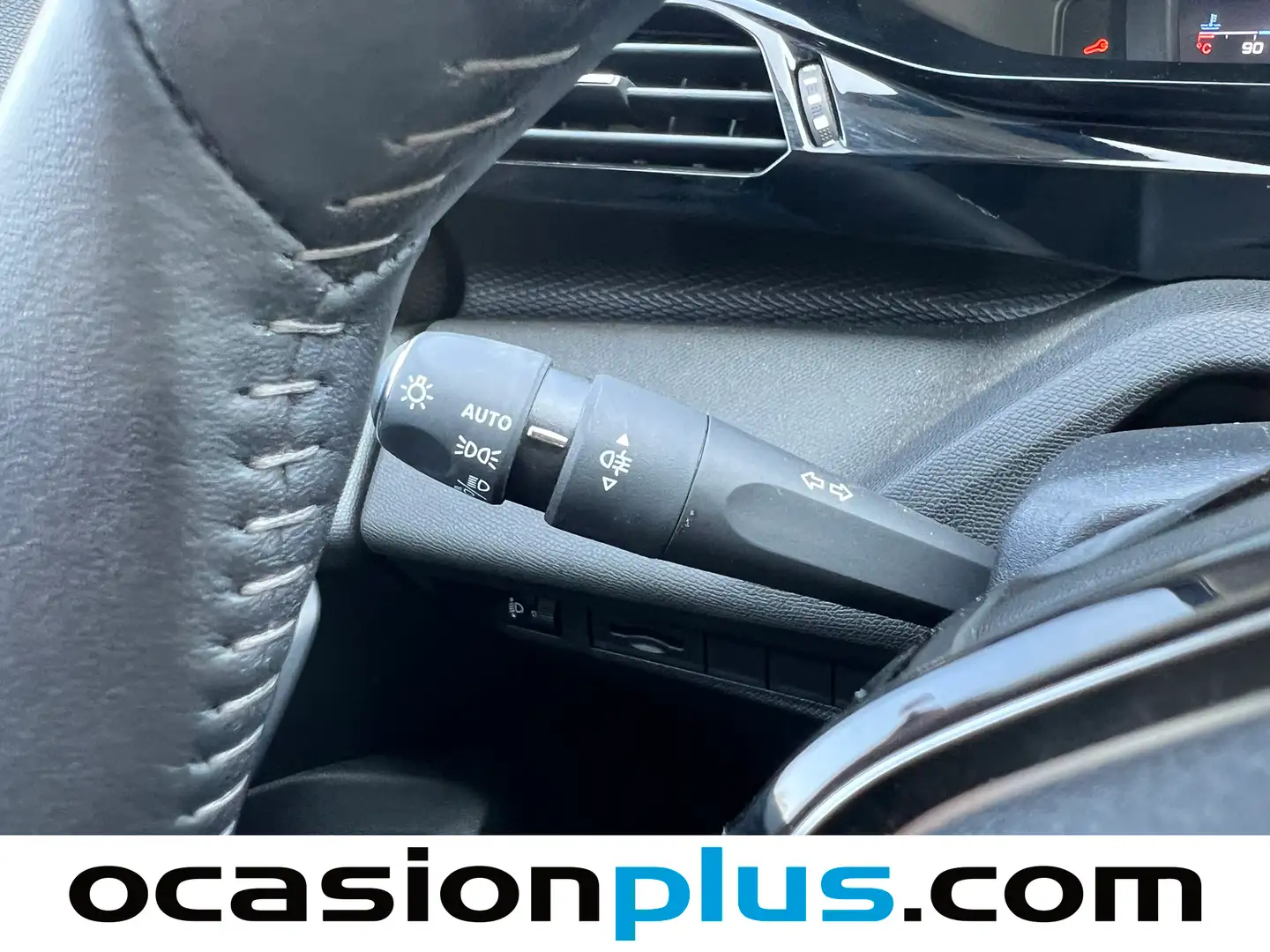 Foto Peugeot 308 Peugeot 308 PureTech 130 S&S Active Pack EAT8 (130 CV)