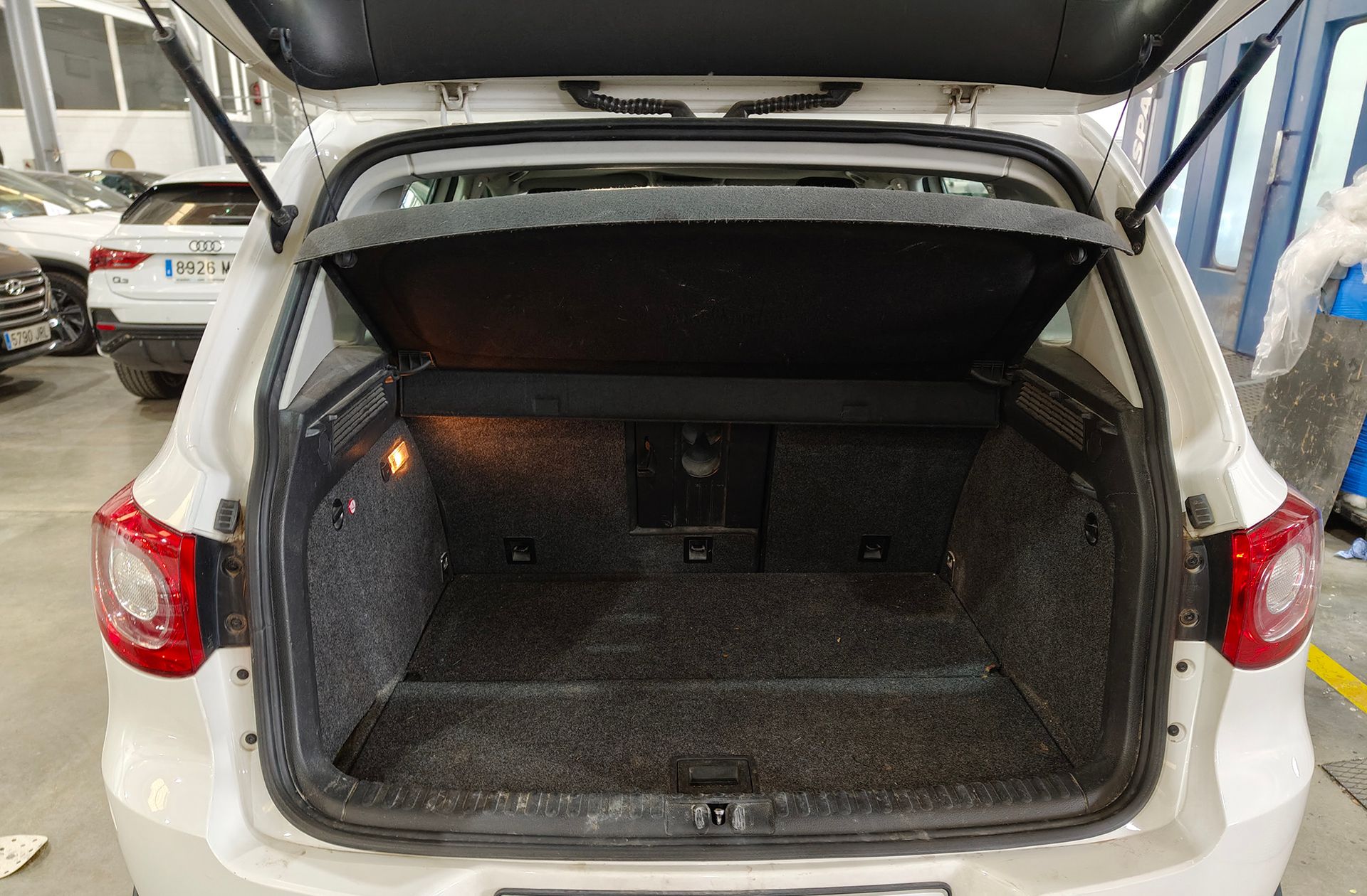 Volkswagen Tiguan Advance 2.0 TDI BMT Front Drive - foto 12