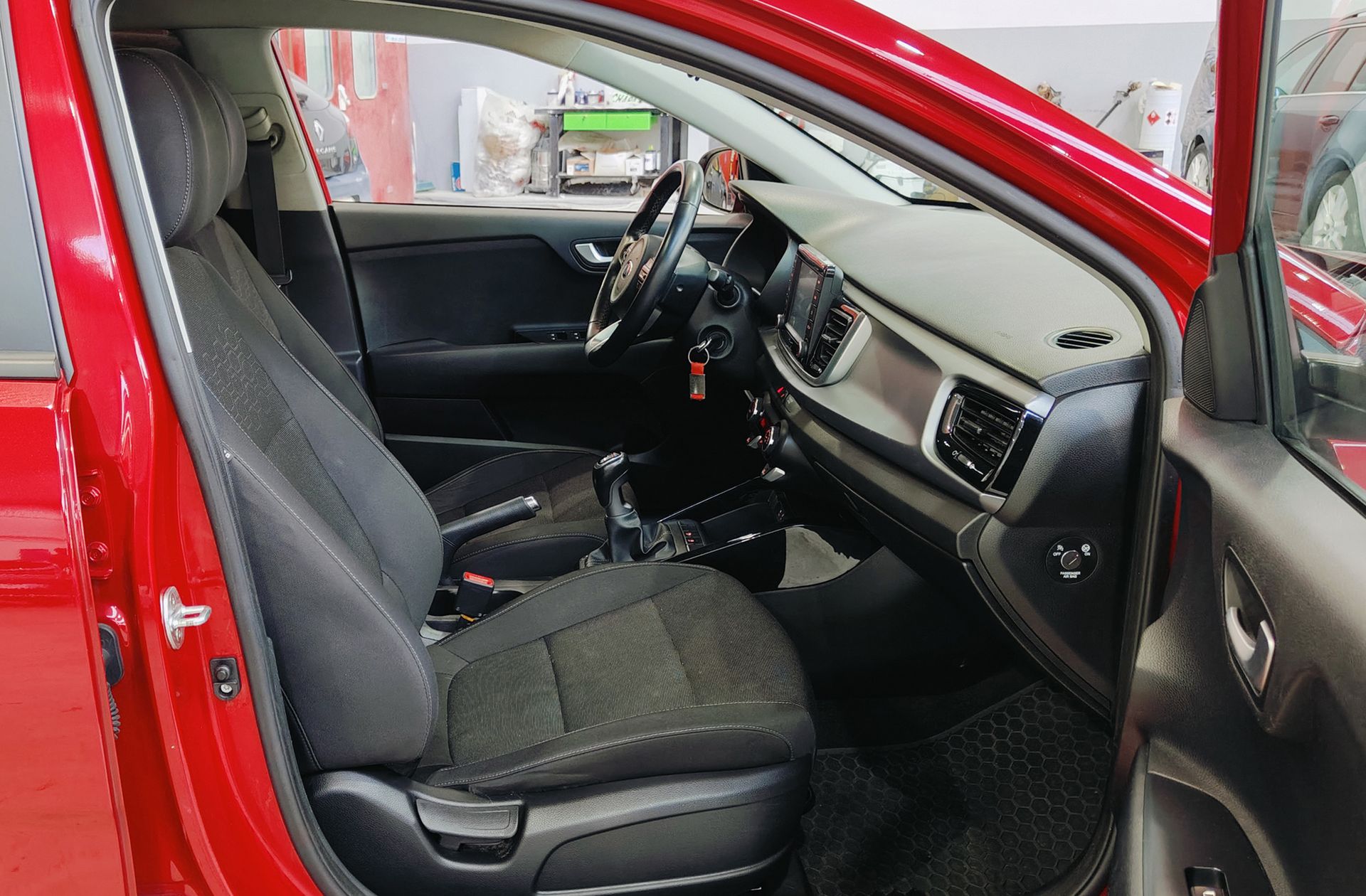 Kia Rio 1.0 T-GDi Drive - foto 17