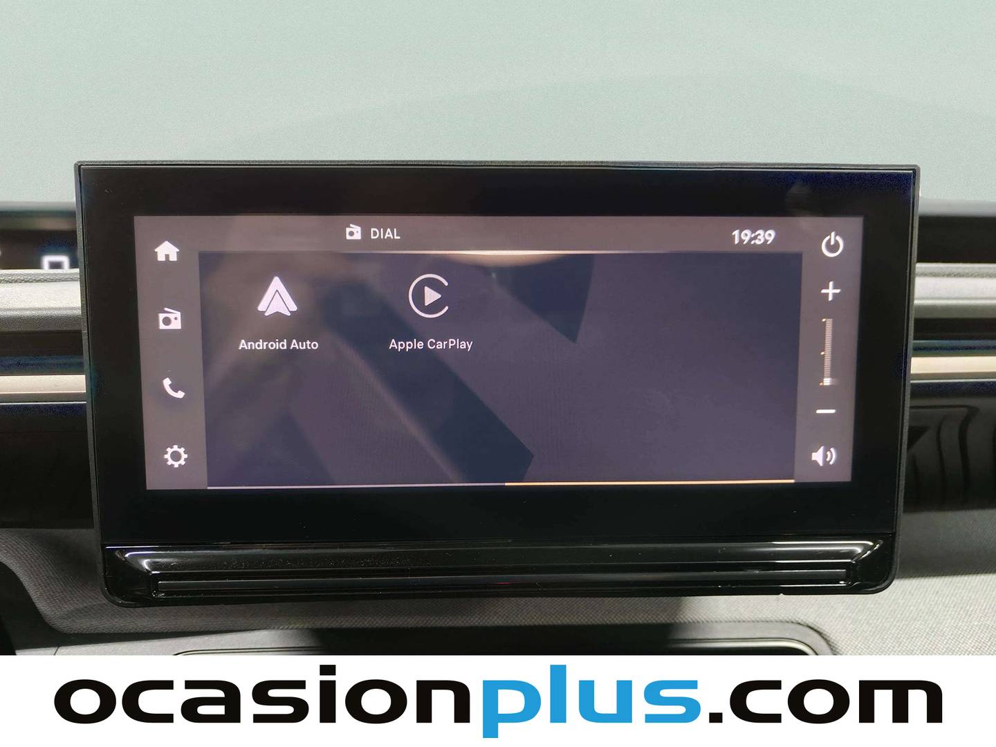 Equipamiento del Citroën C3 Aircross Citroën C3 Aircross Hybrid 145 Plus e-DCS6 (145 CV)