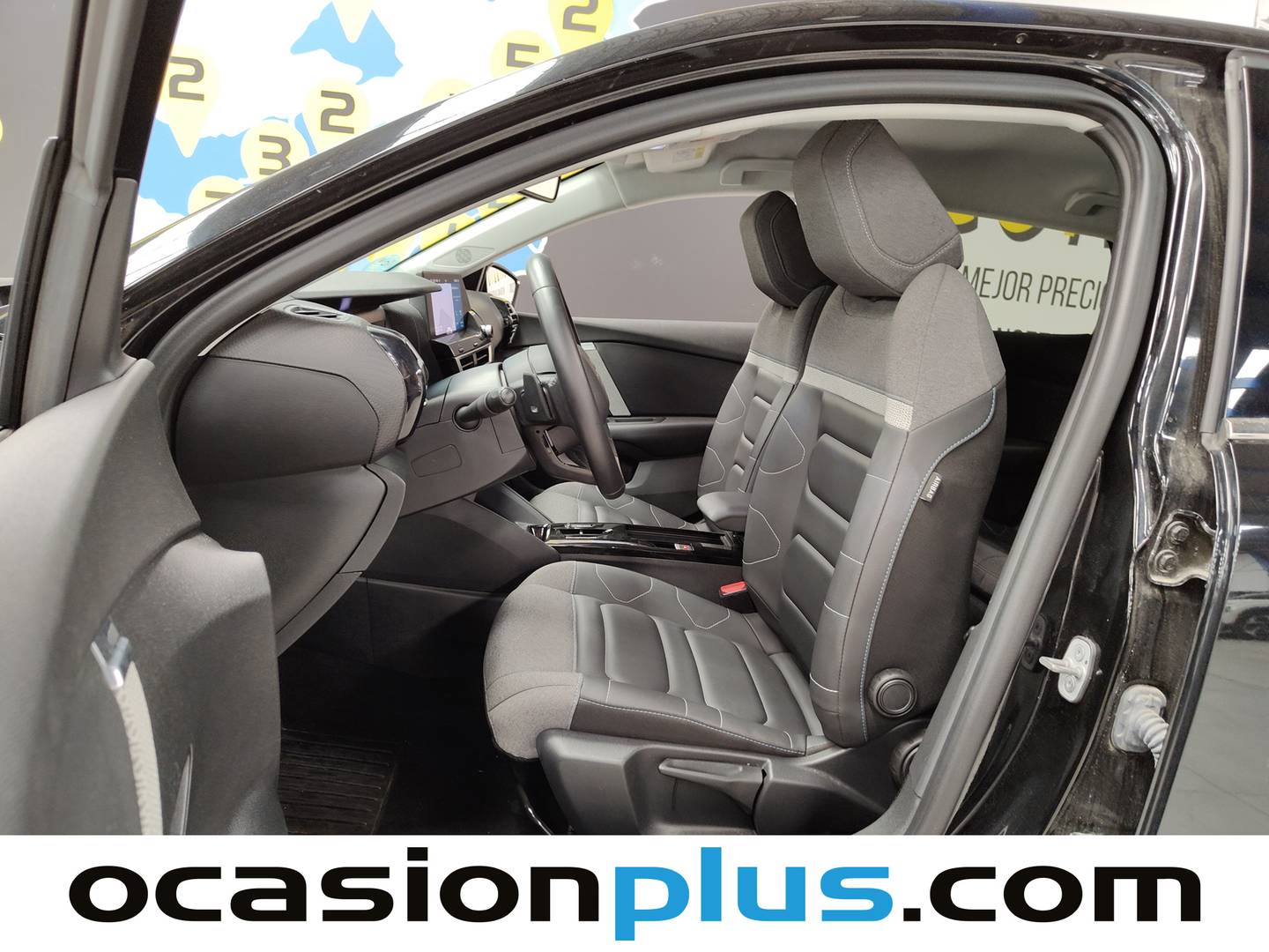 Foto Citroën C4 X Citroen C4 X 1.2 PureTech 130 S&S Shine EAT8 (131 CV)