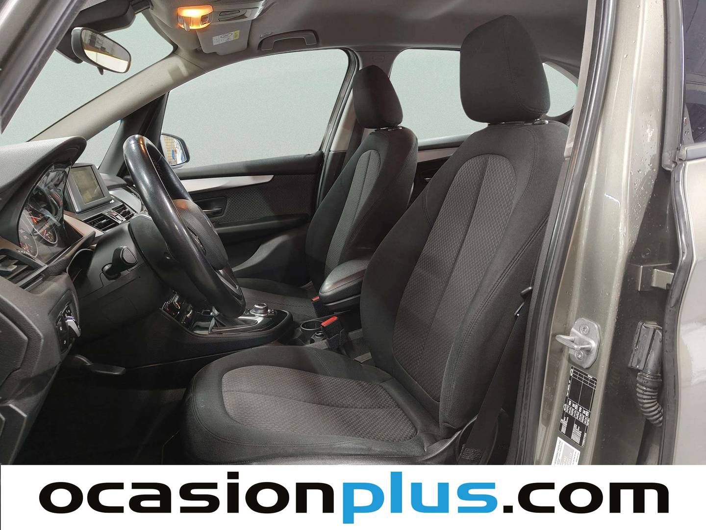 Foto asientos delanteros BMW Serie 2 Active Tourer BMW Serie 2 218d Active Tourer (150 CV)