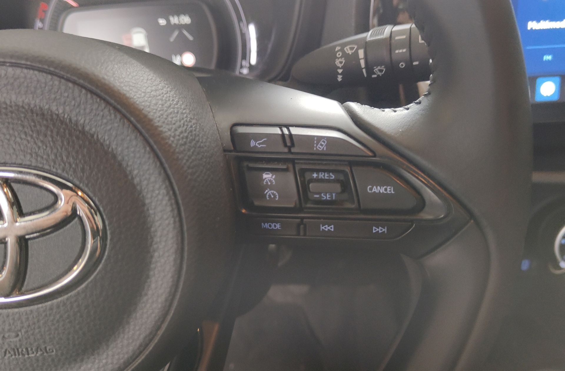 Toyota Aygo X 1.0 VVT-I Play - foto 24