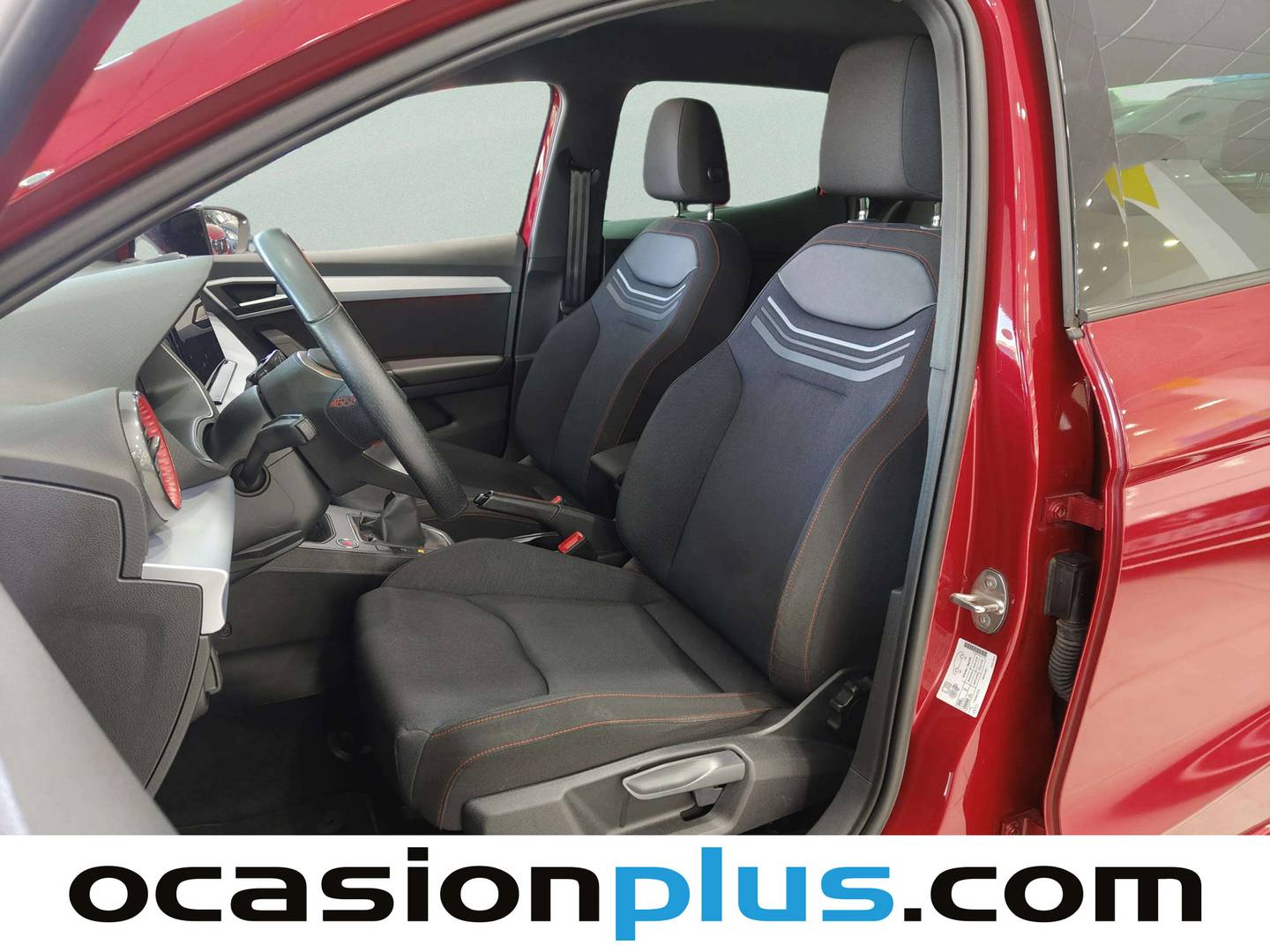 Foto asientos delanteros Seat Ibiza SEAT Ibiza 1.0 TSI FR Plus (110 CV)