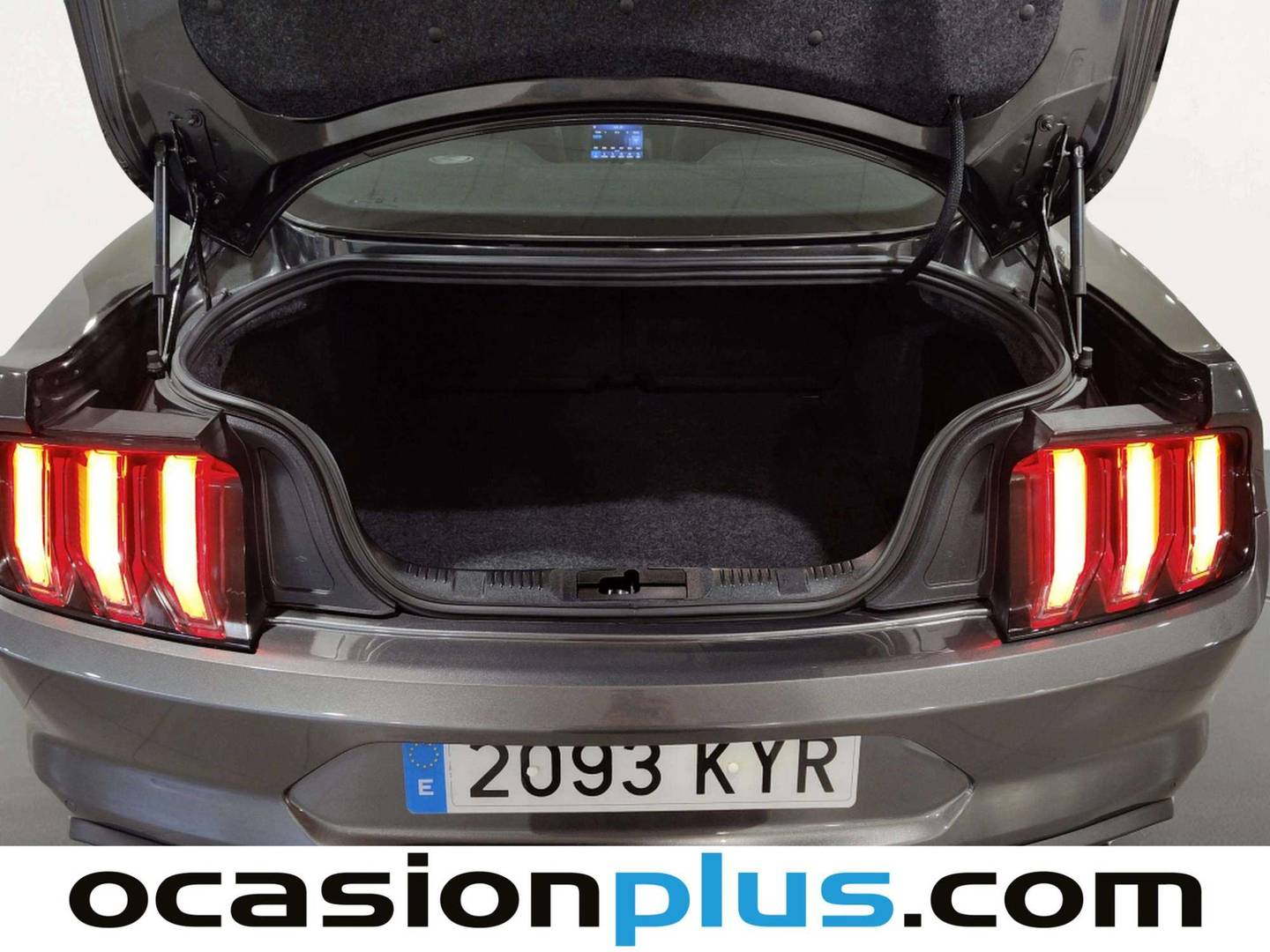 Fotos maletero Ford Mustang Ford Mustang 5.0 Ti-VCT V8 GT Fastback AT (450 CV)