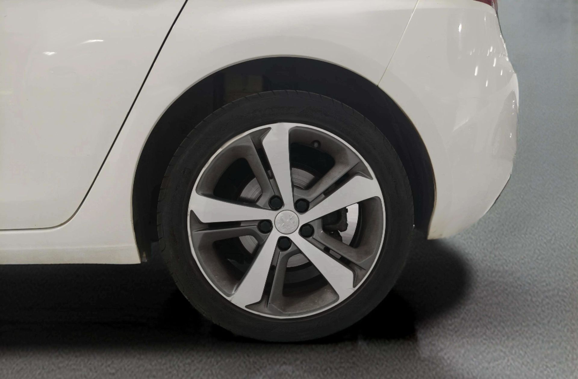 Peugeot 308 PureTech 130 Allure - foto 33