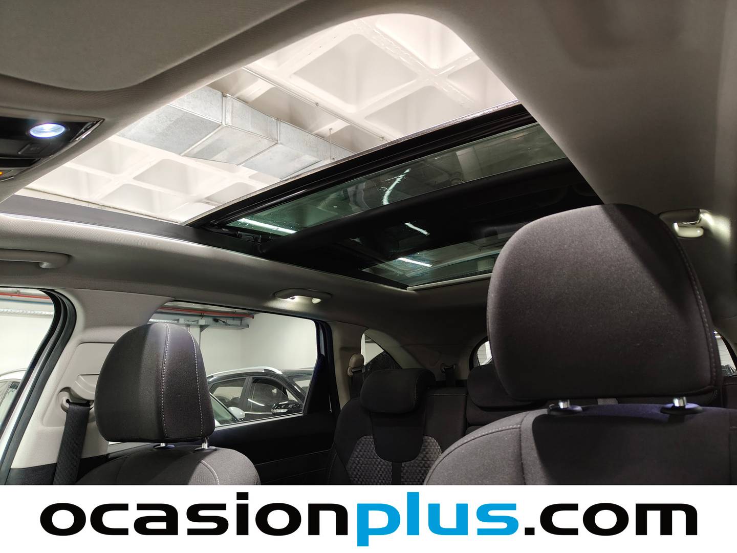 Extras y acabados del KIA Sorento Kia Sorento 2.2 CRDi Emotion 4x4 DCT (194 CV) 7 plazas