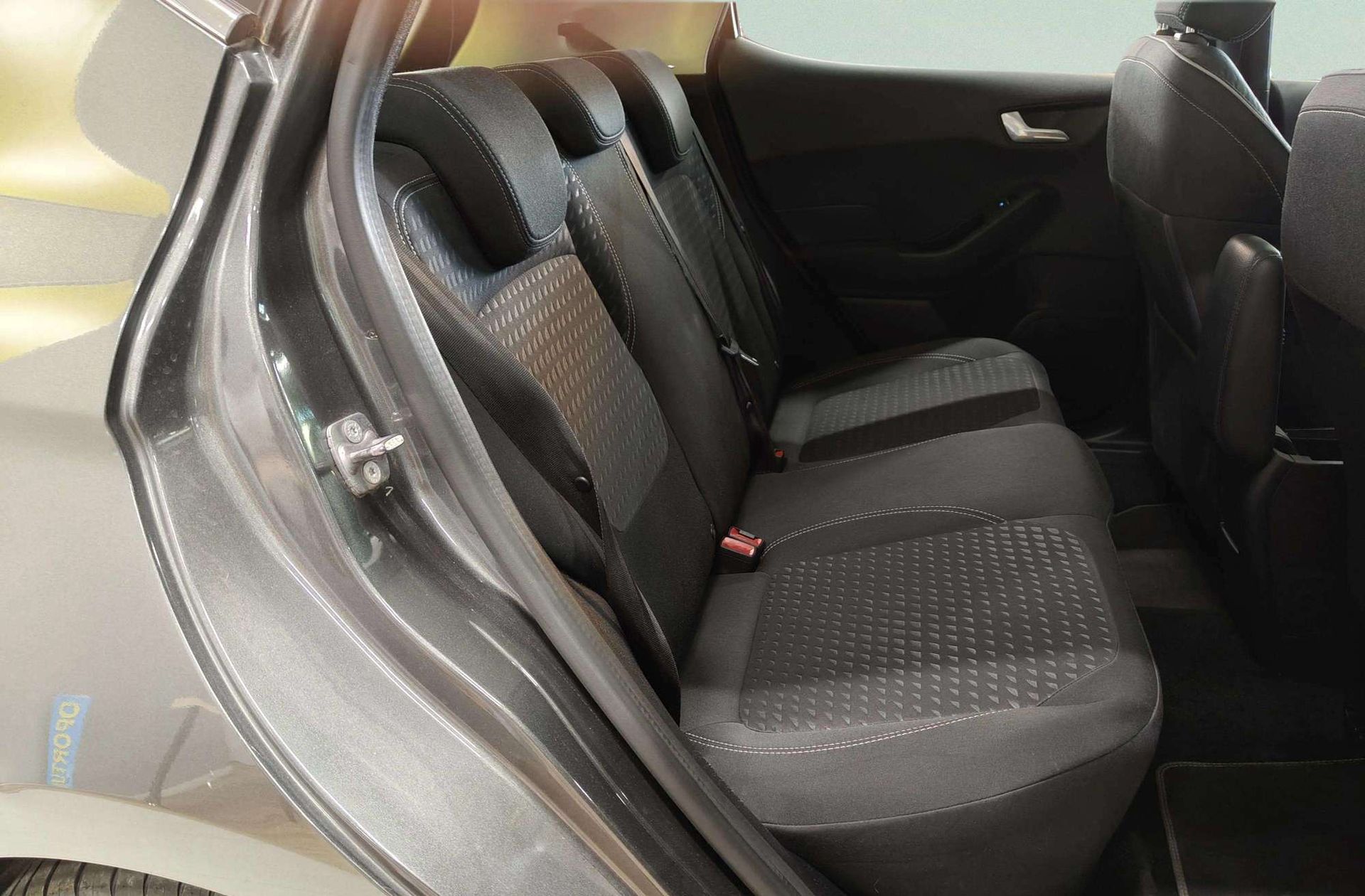 Ford Fiesta 1.0 EcoBoost Titanium - foto 17