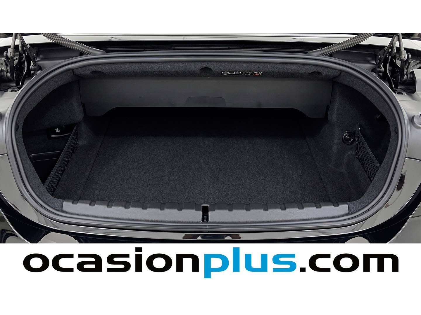 Fotos maletero BMW Serie 4 BMW Serie 4 M440i xDrive Cabrio (374 CV)