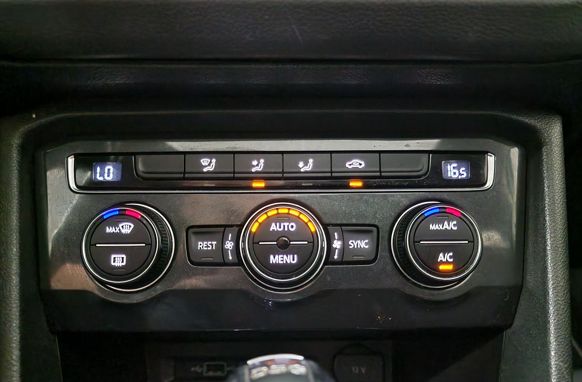 Volkswagen Tiguan Sport 2.0 TDI DSG - foto 36