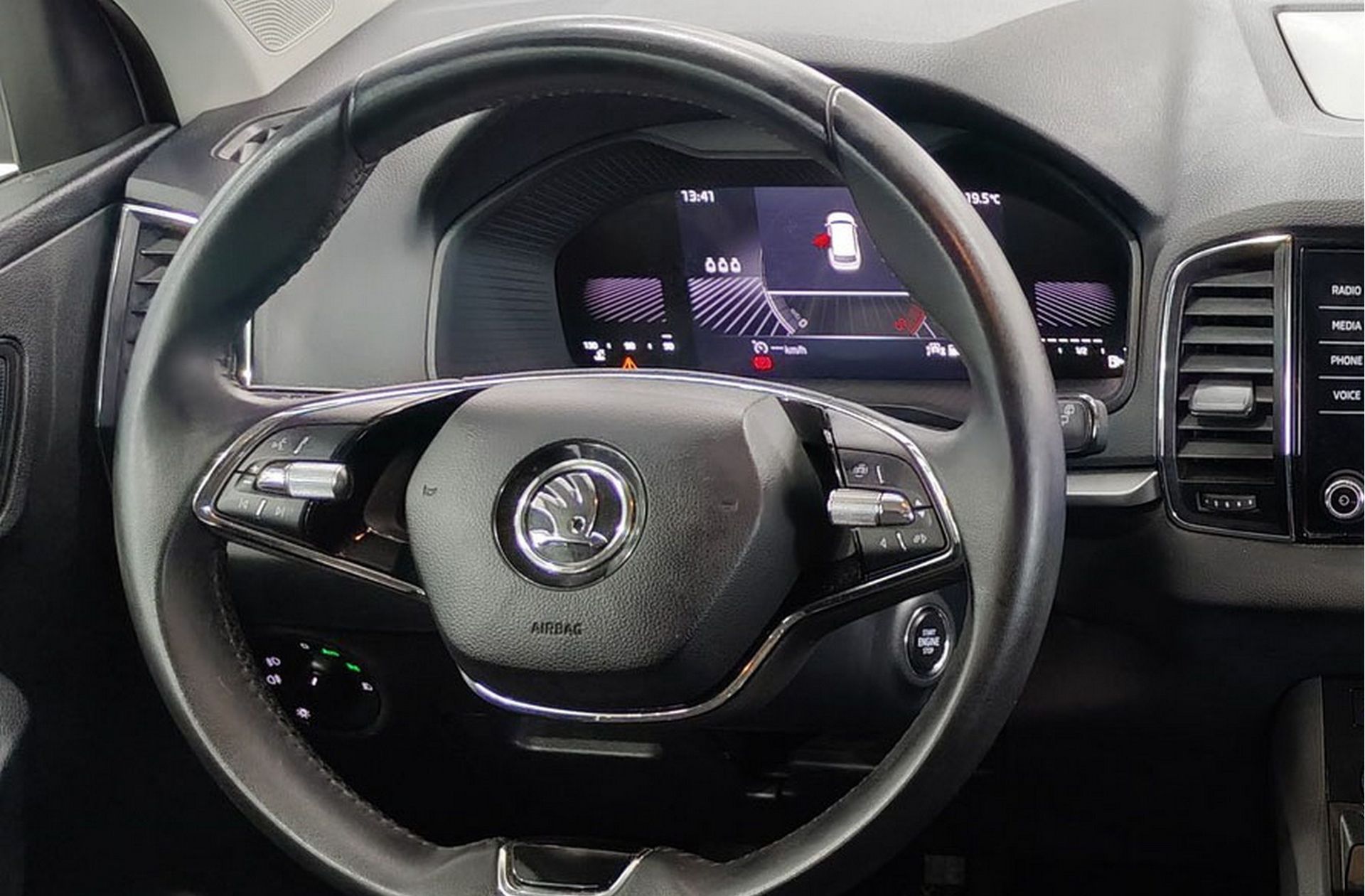 Škoda Karoq 2.0 TDI Selection - foto 25