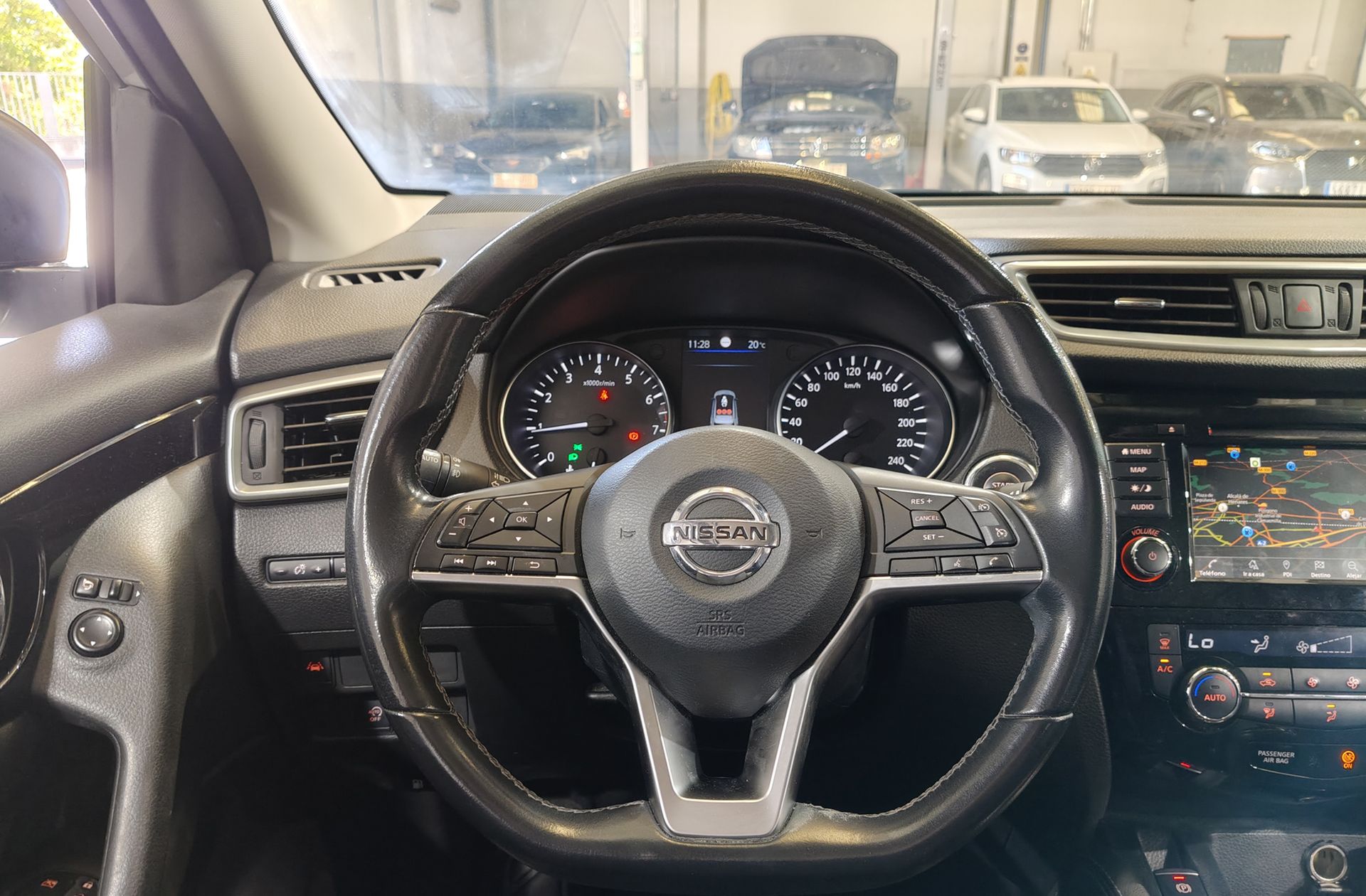 Nissan Qashqai DIG-T 160 N-Connecta 4x2 DCT - foto 25