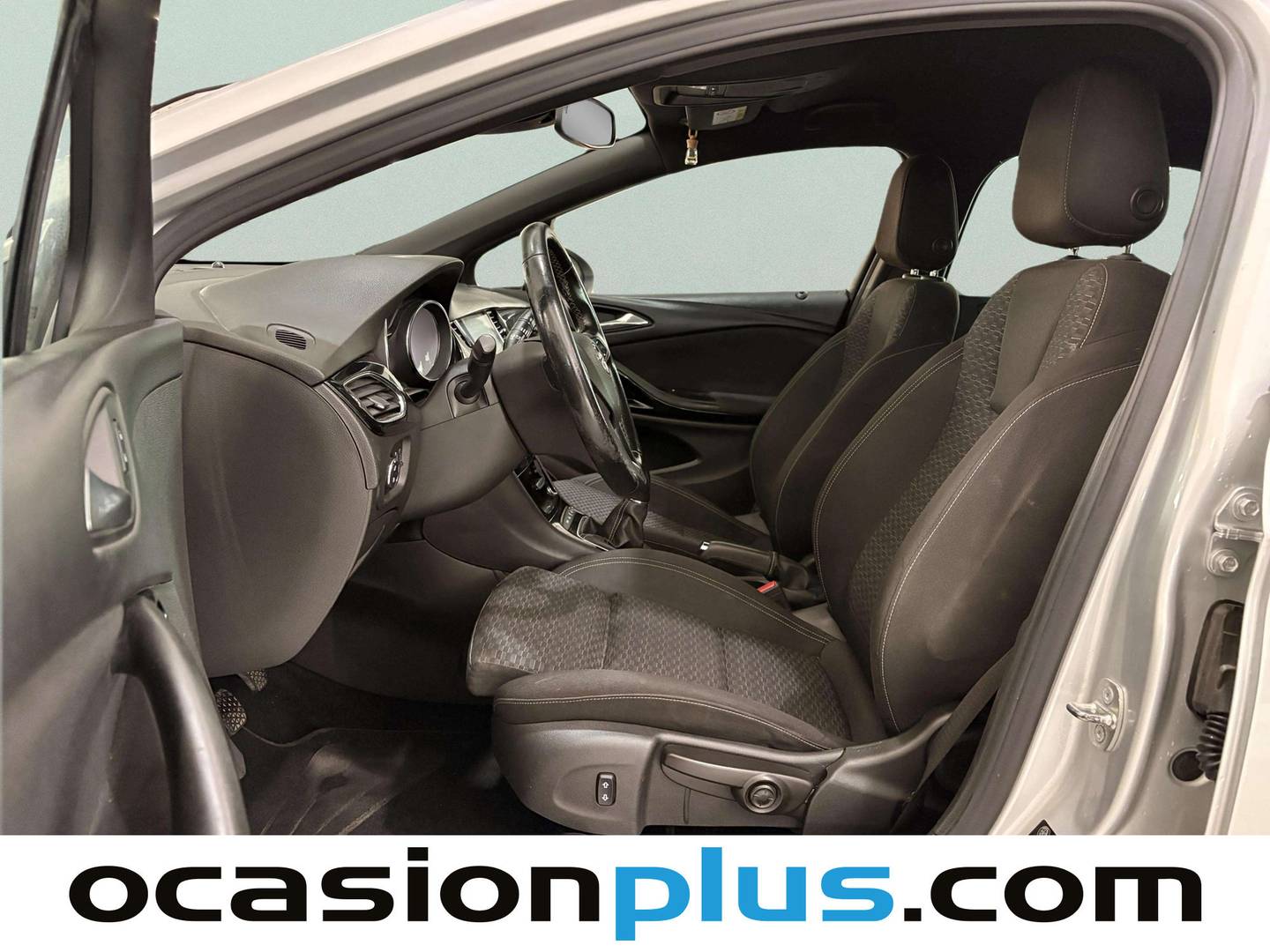 Foto asientos delanteros Opel Astra Opel Astra 1.4 Turbo Dynamic (150 CV)