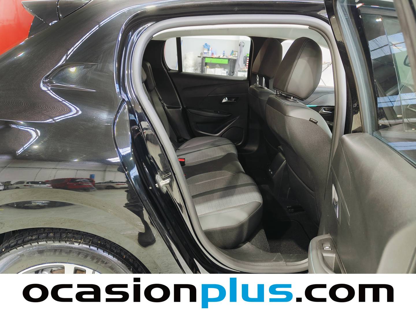 Foto Peugeot 208 Peugeot 208 PureTech 100 Allure (100 CV)