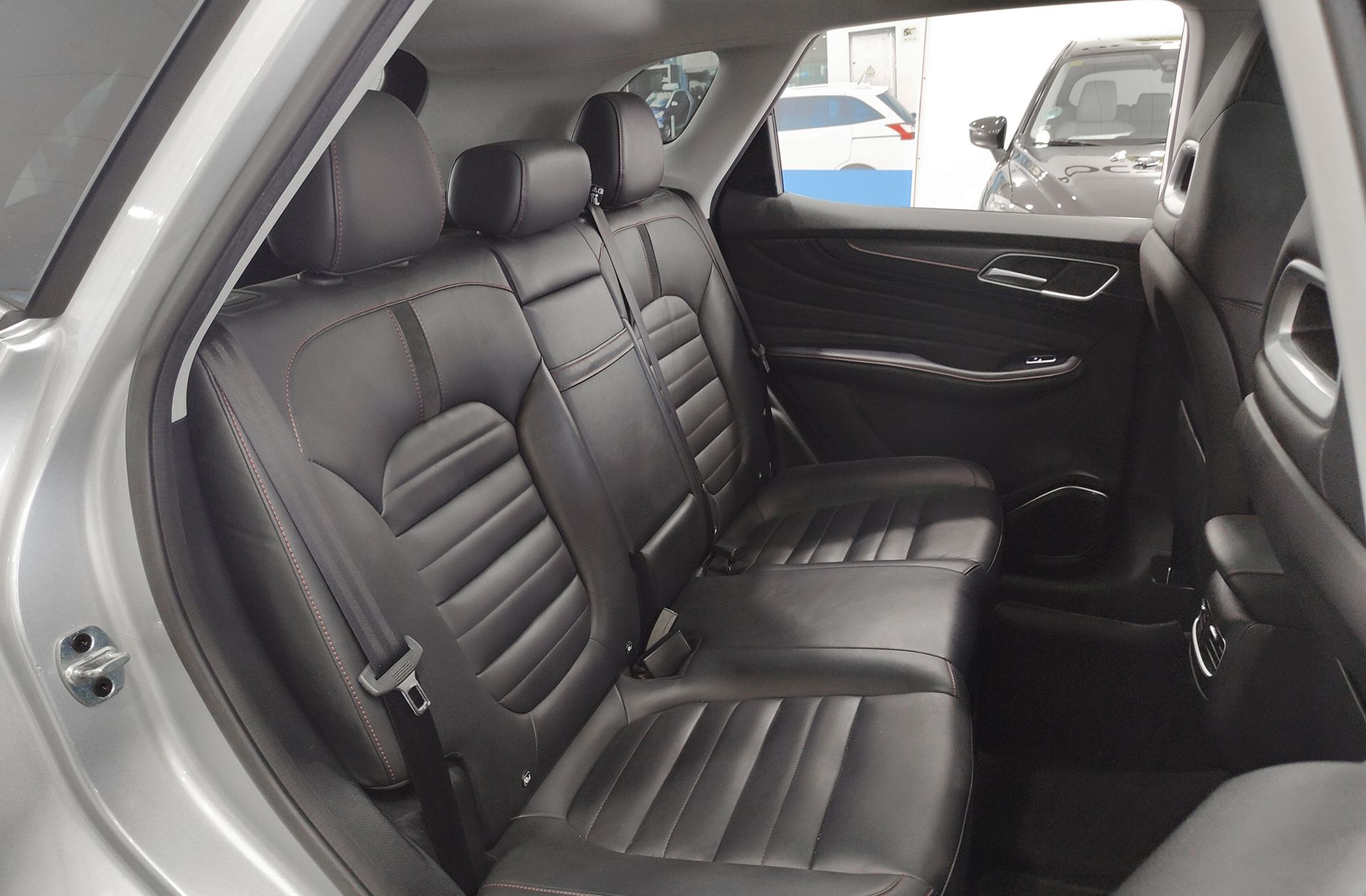 MG HS 1.5 Turbo GDI Luxury - foto 21