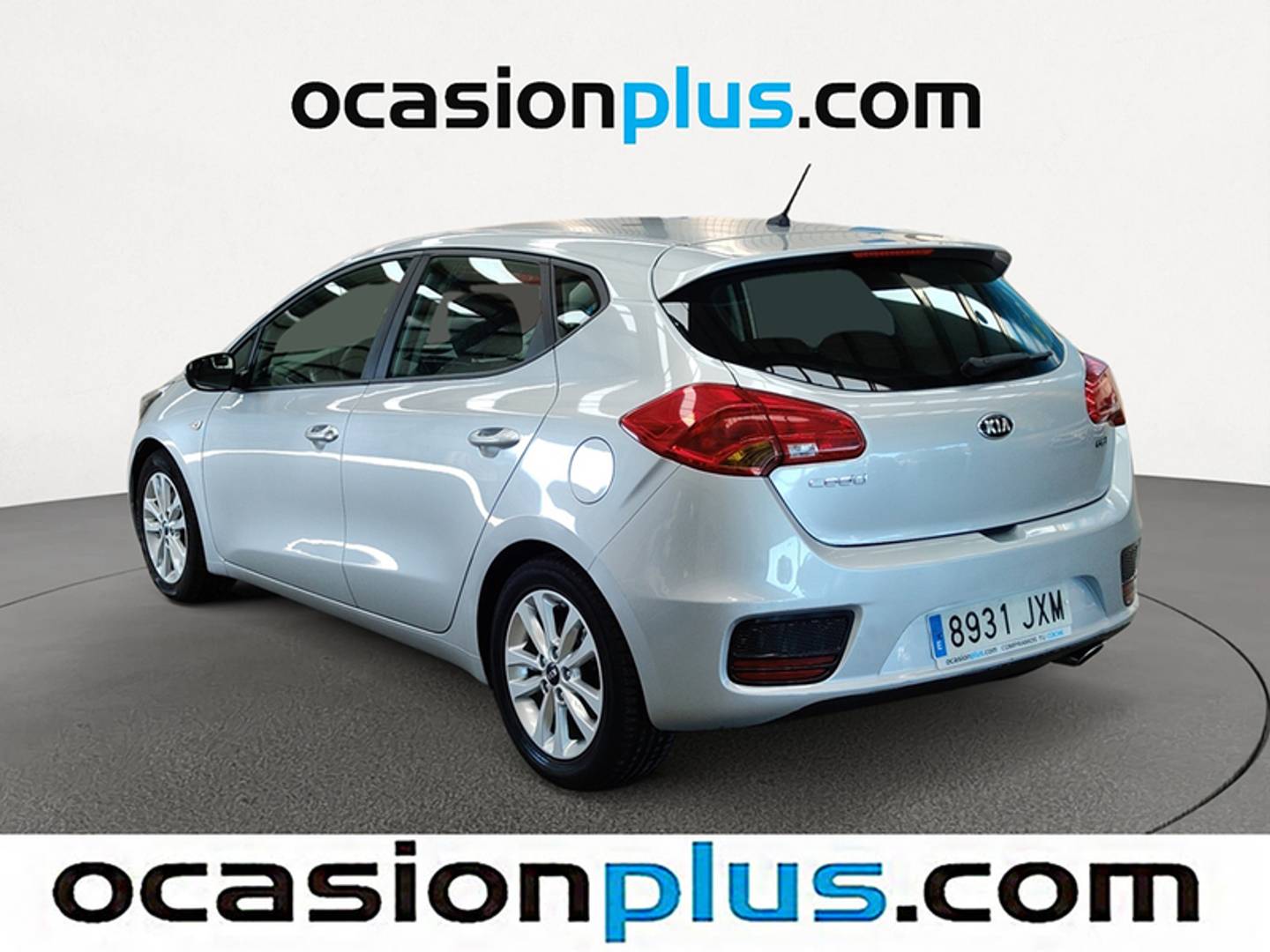 Foto trasera KIA Ceed KIA Ceed 1.4 CRDi WGT Business (90 CV) izquierda
