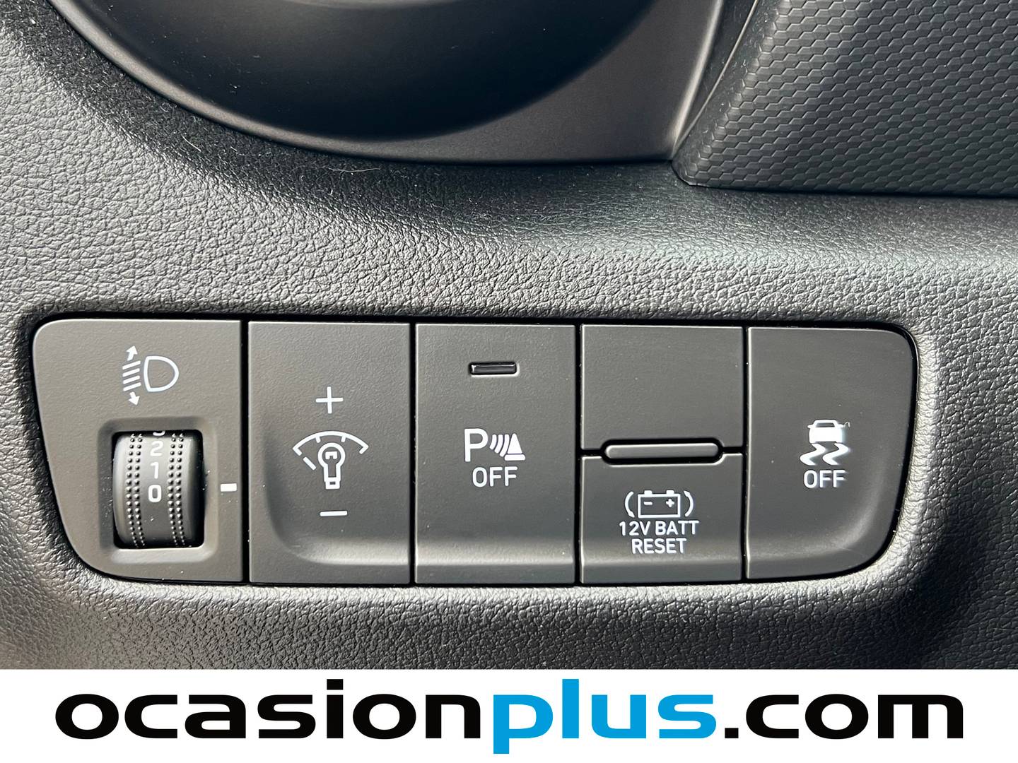 Foto Hyundai Kona Hyundai Kona 1.6 GDI HEV Maxx DCT (141 CV)