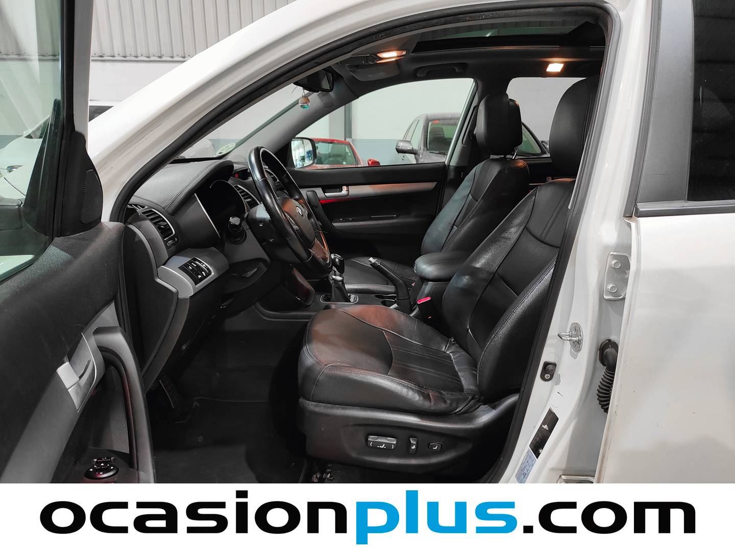 Foto asientos delanteros KIA Sorento KIA Sorento 2.2 CRDi Emotion 4x4 (197 CV) 7 PLAZAS