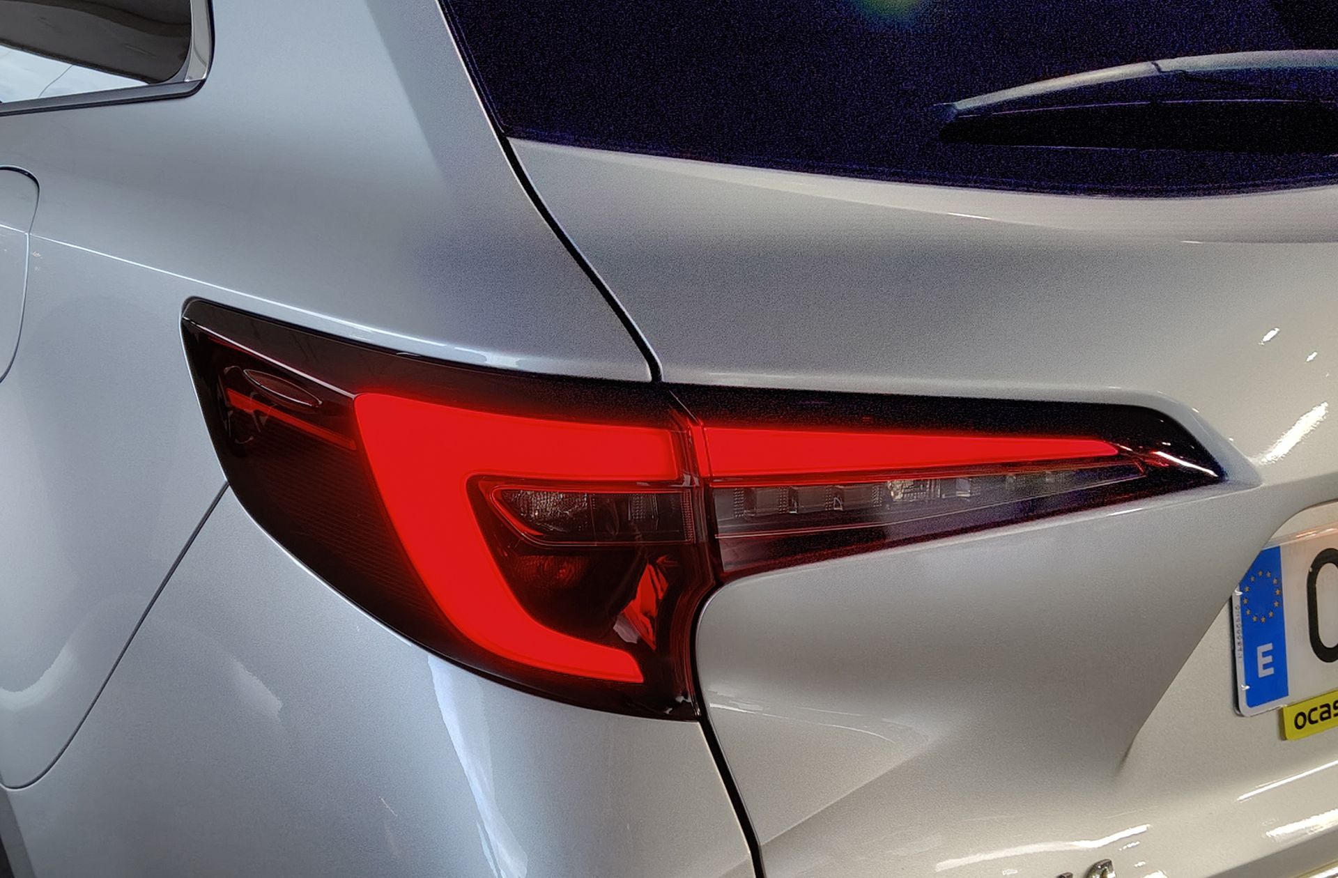 Toyota Corolla 200H Touring Sport Style Edition - foto 24