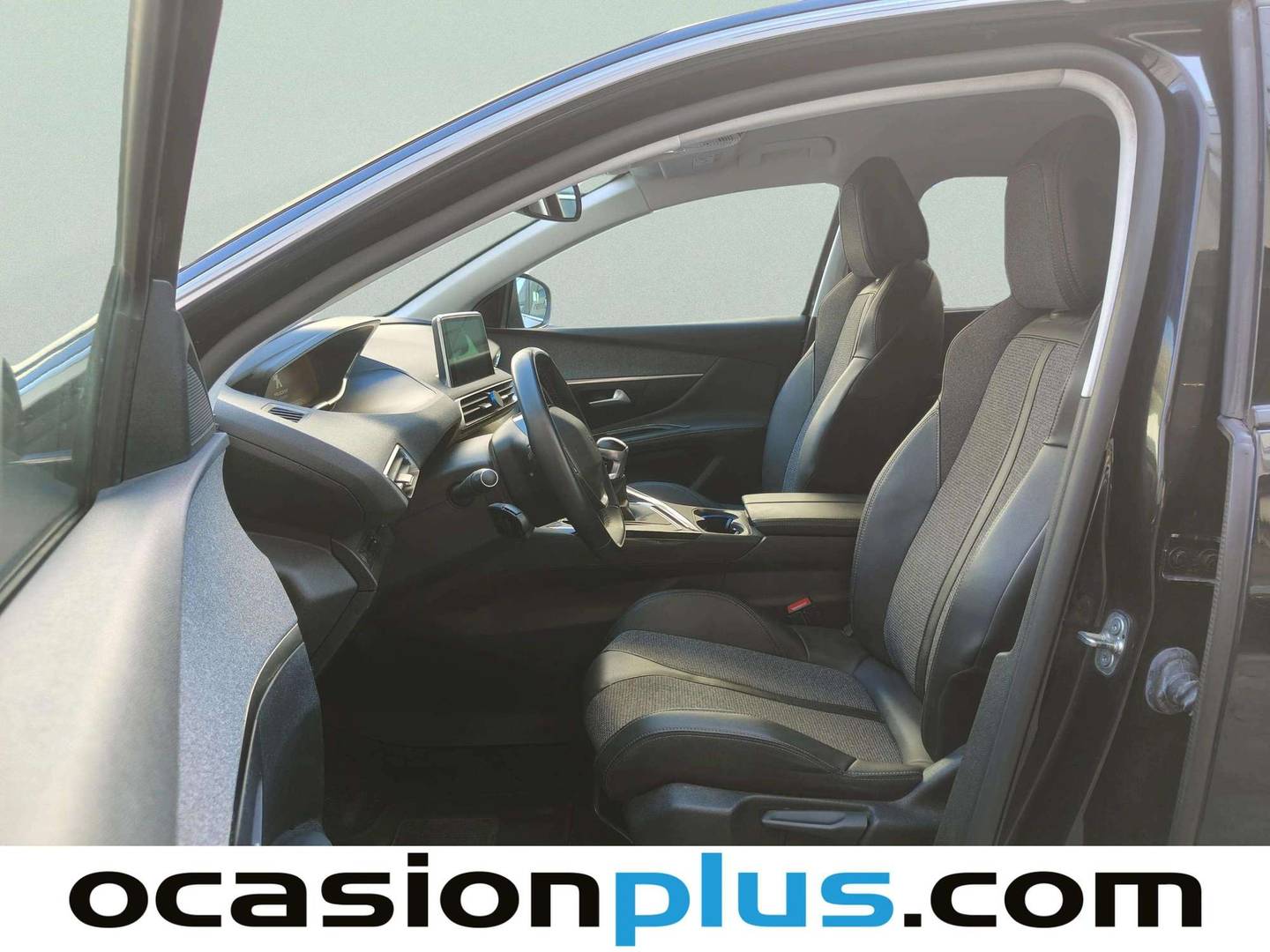 Foto asientos delanteros Peugeot 5008 Peugeot 5008 PureTech 130 S&S Allure 7 Plazas (130 CV)