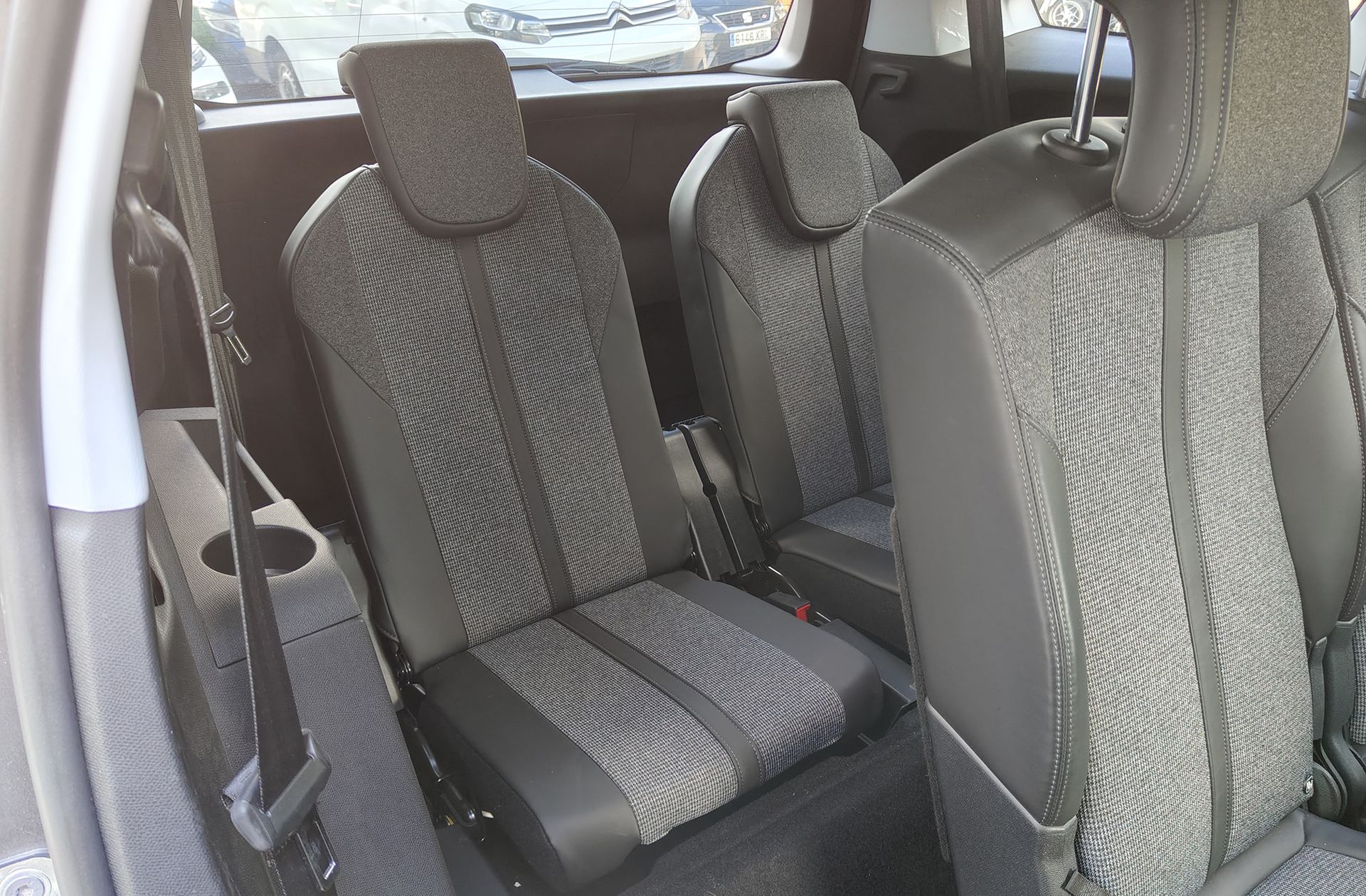 Peugeot 5008 PureTech 130 Allure 7 plazas - foto 6