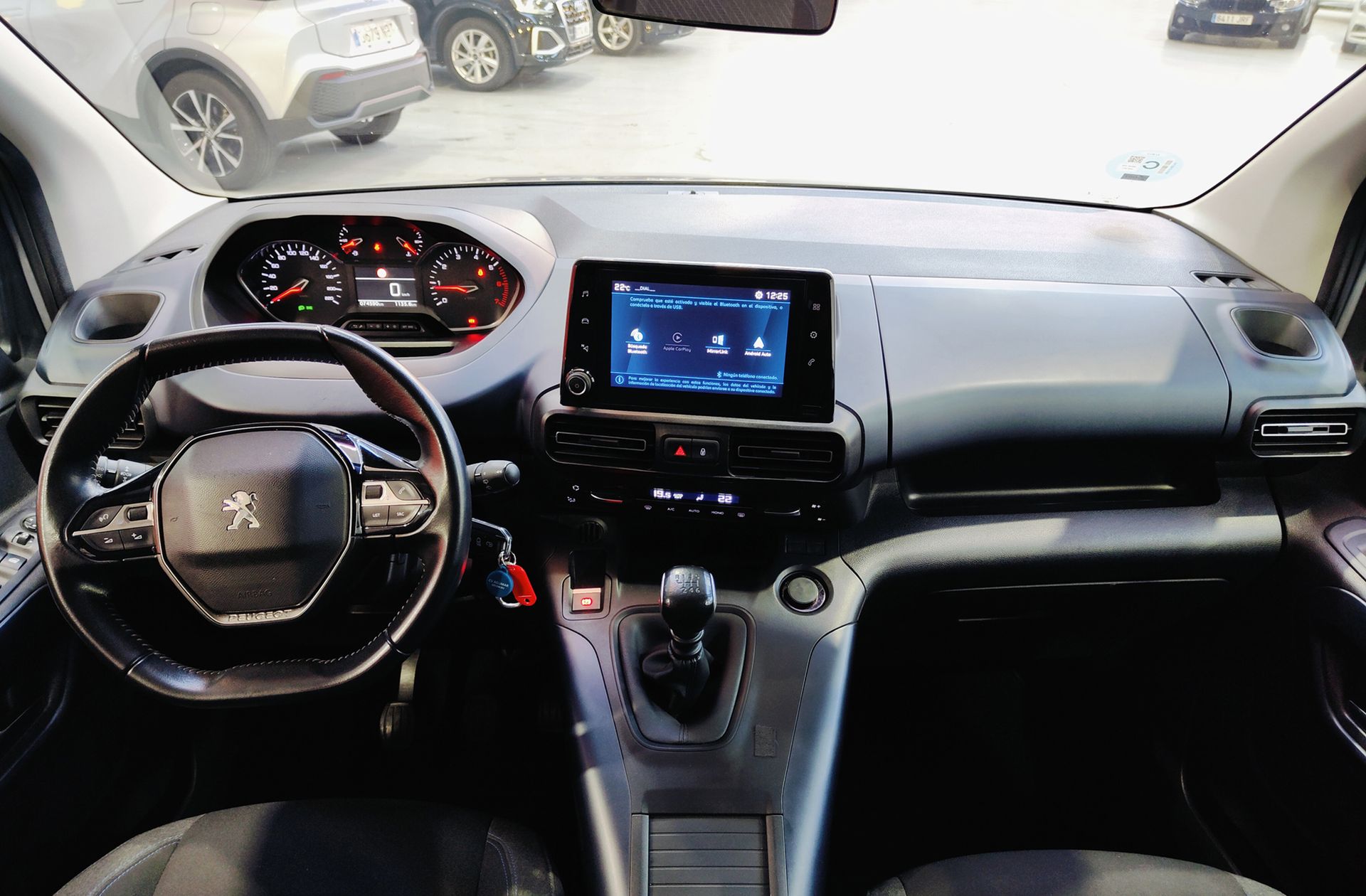 Peugeot Rifter BlueHDi 130 Allure Standard 7 plazas - foto 6