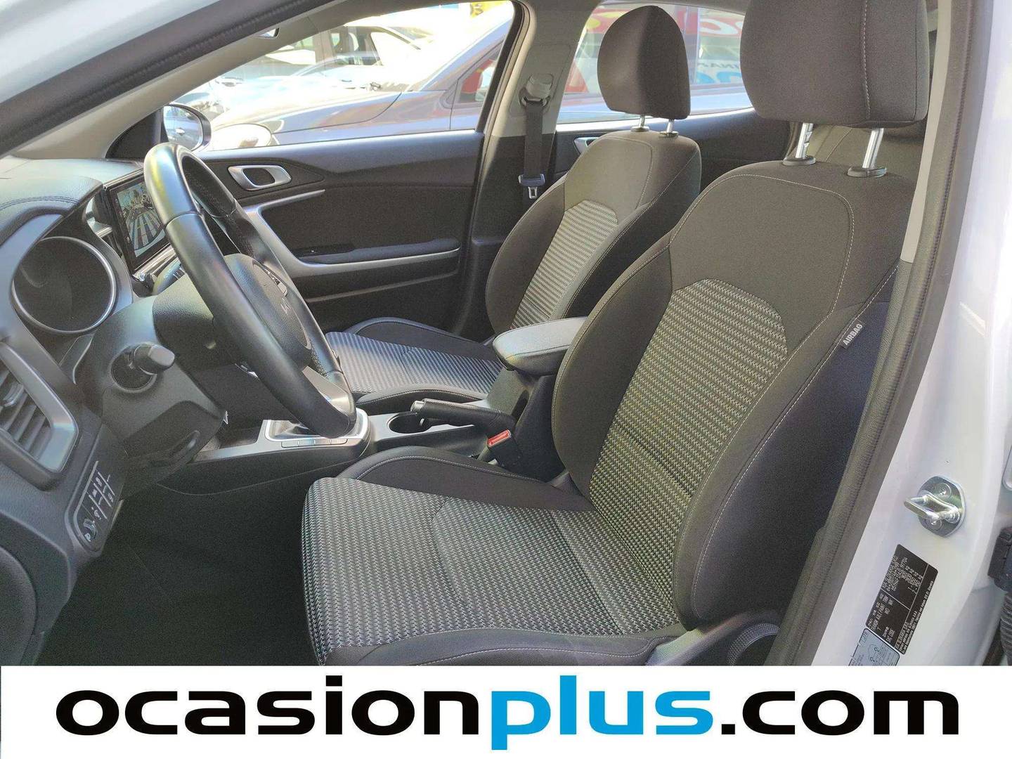 Foto asientos delanteros KIA XCeed Kia XCeed 1.0 T-GDi Business (100 CV)