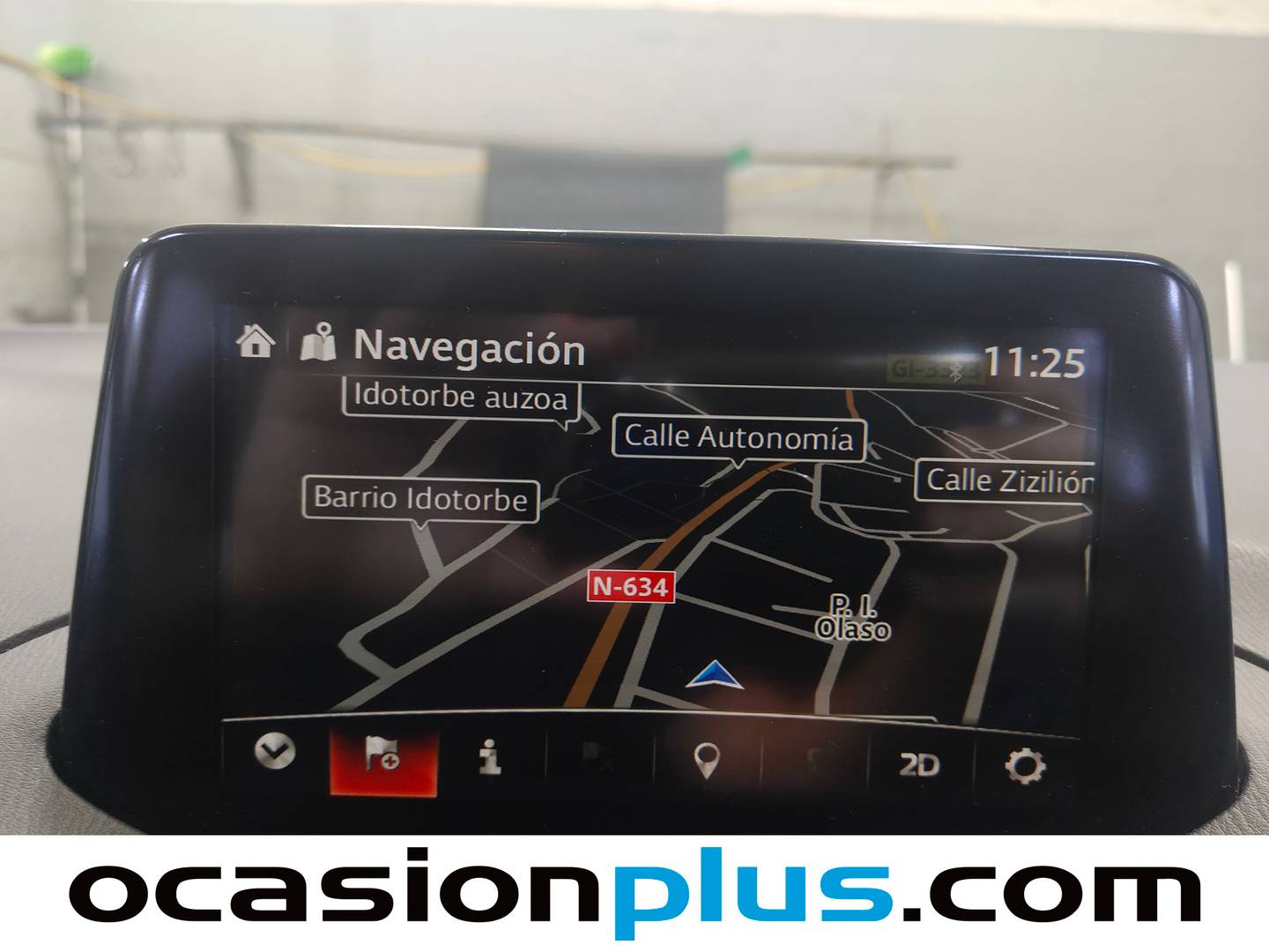 Extras y acabados del Mazda Mazda3 Mazda Mazda 3 2.0 GE Luxury+Navegador MT (120 CV)