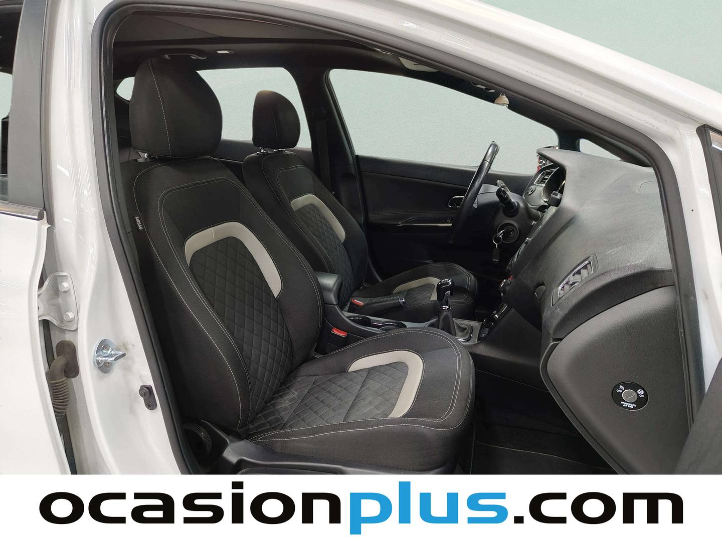 KIA Ceed KIA Ceed 1.6 CRDi VGT GT Line (136 CV) diésel