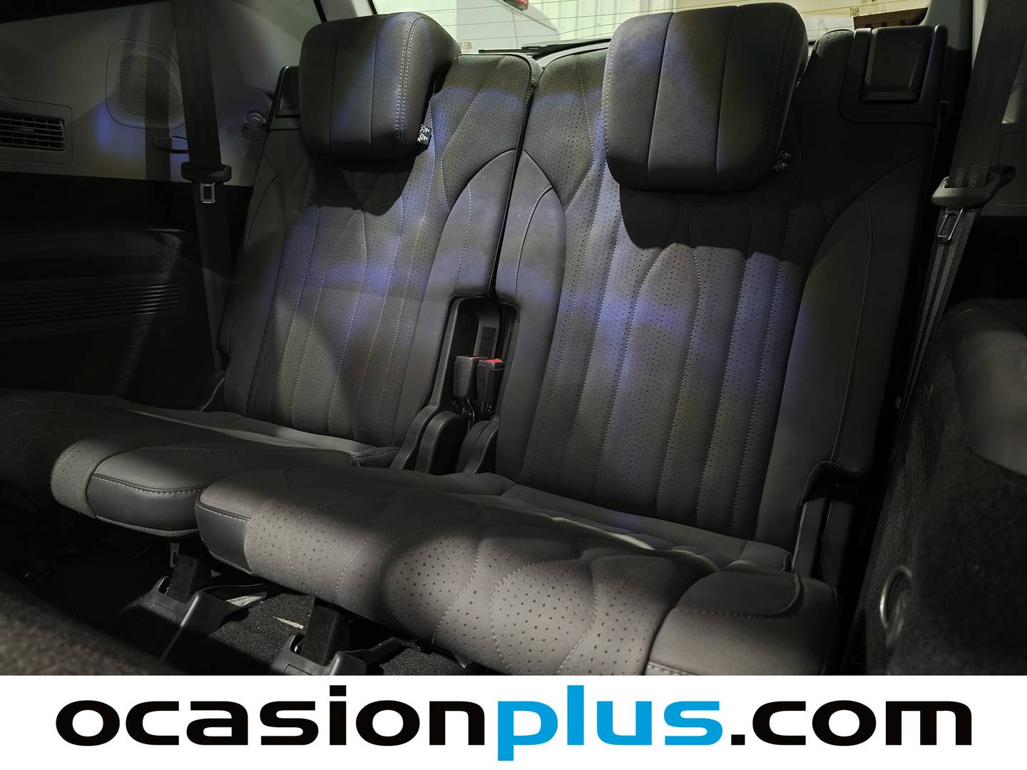 Extras y acabados del EBRO S800 EBRO S800 1.6 TGDI Luxury DCT (147 CV)